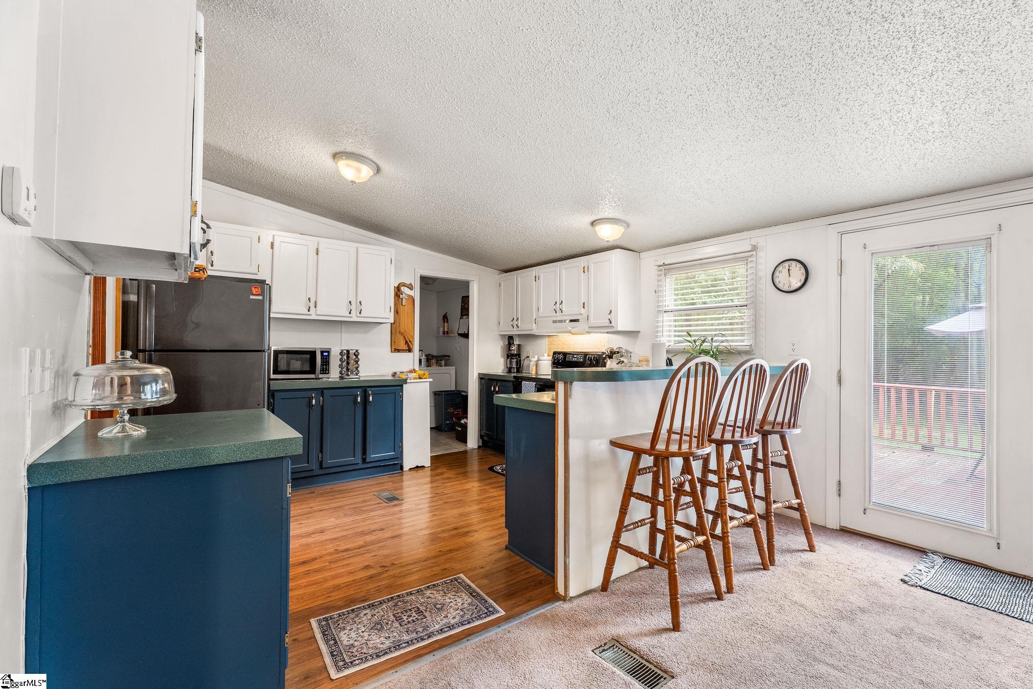 695 Miller Road Property Photo 14