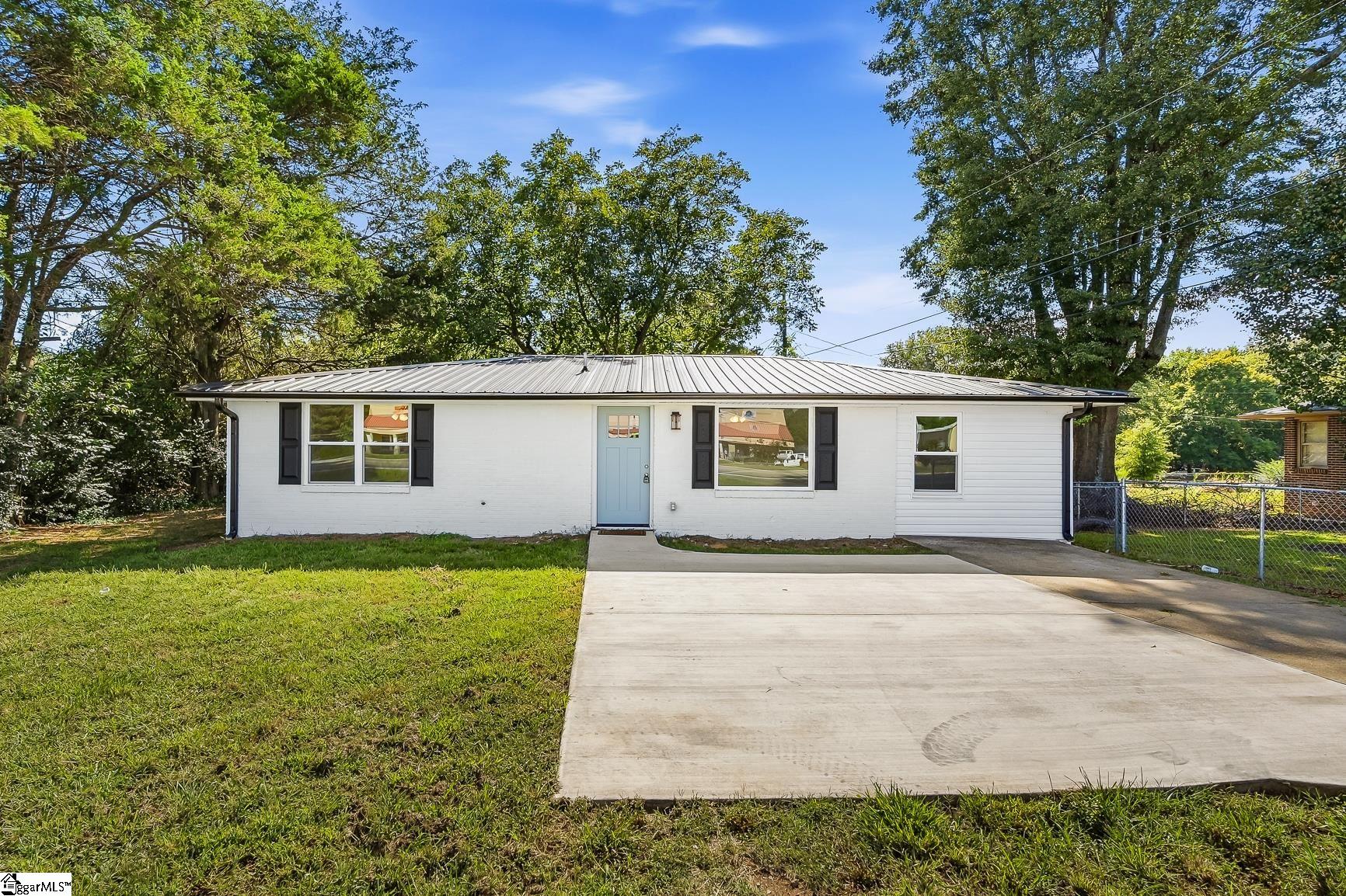 7 Beaverdam Road Property Photo 1