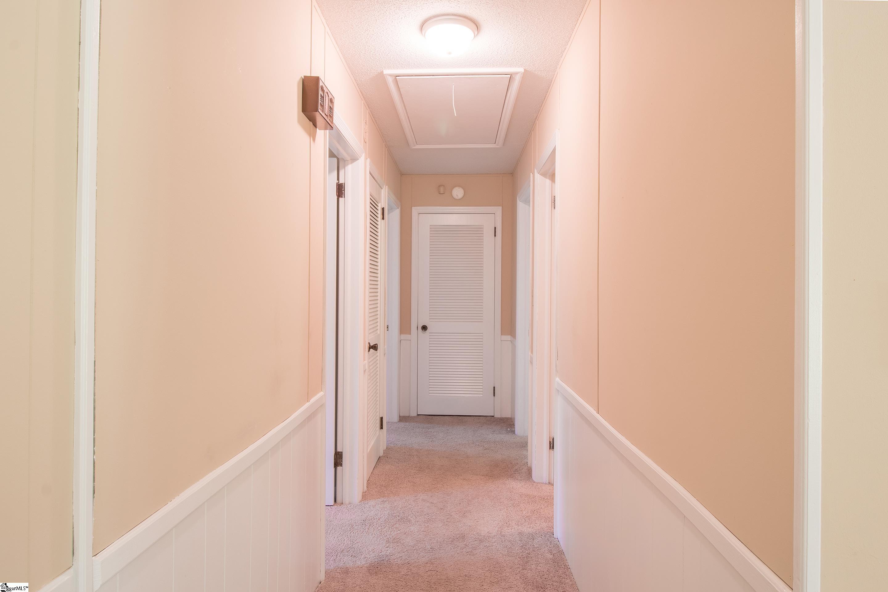 631 Pine Hill Drive Property Photo 11