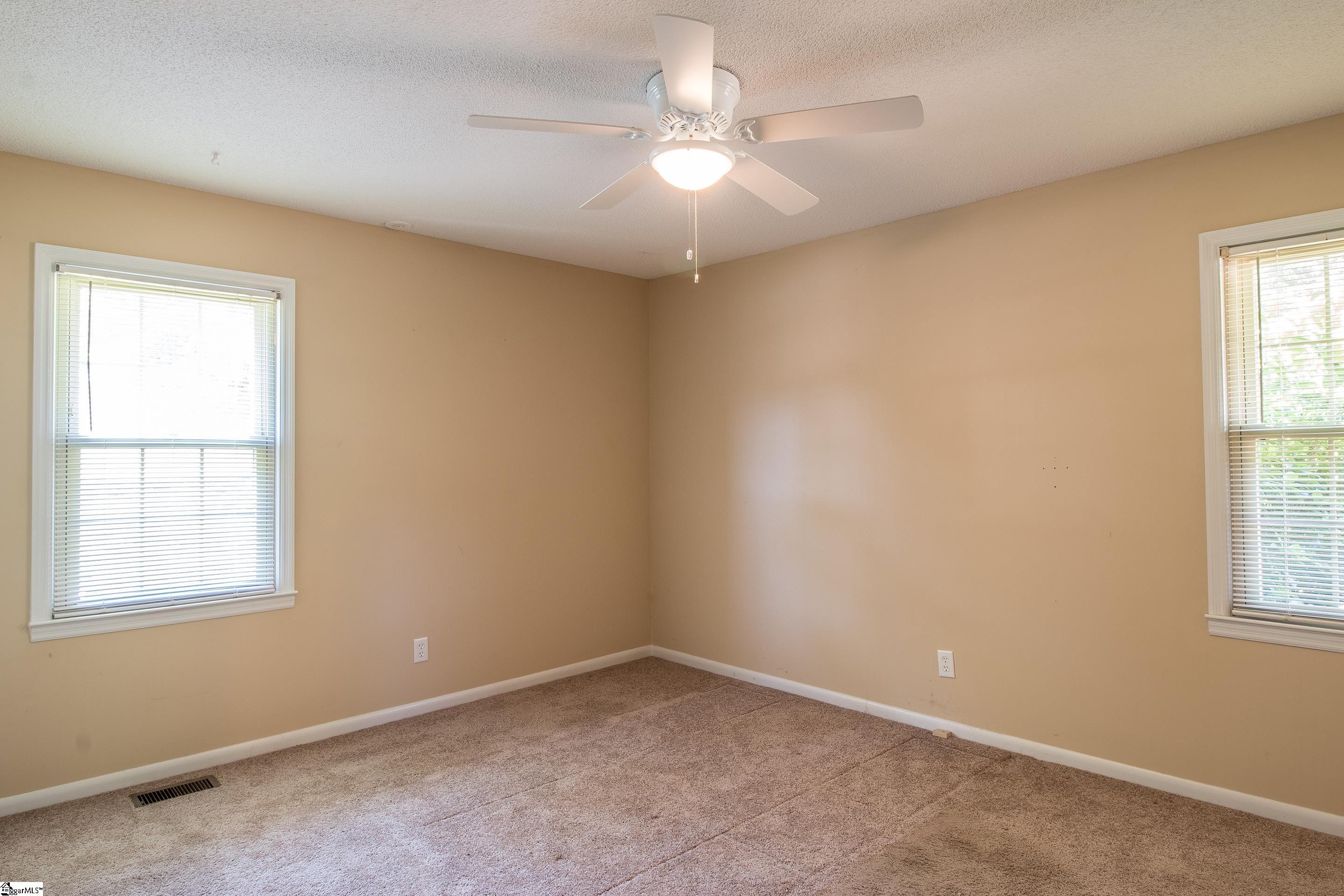 631 Pine Hill Drive Property Photo 17