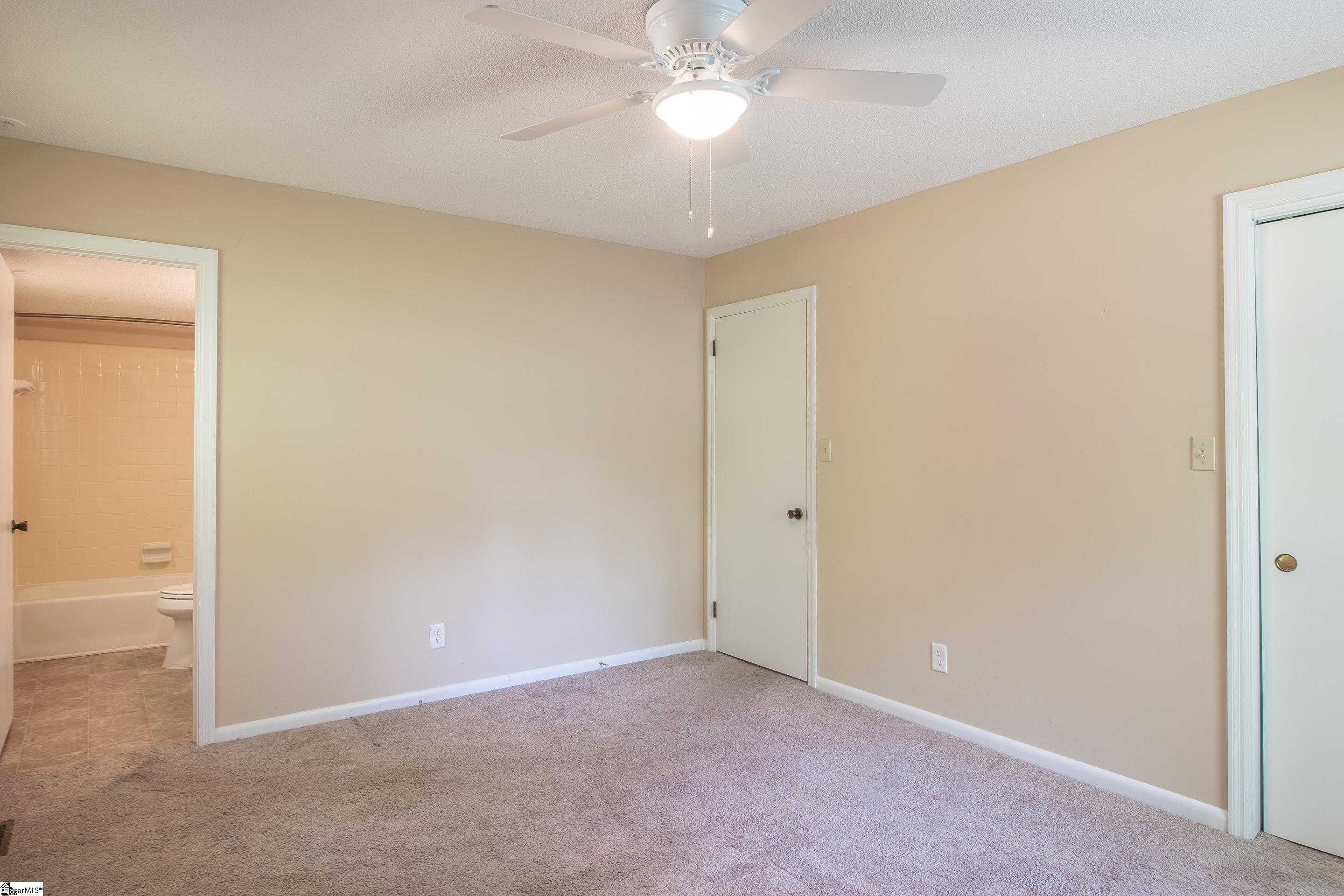 631 Pine Hill Drive Property Photo 18