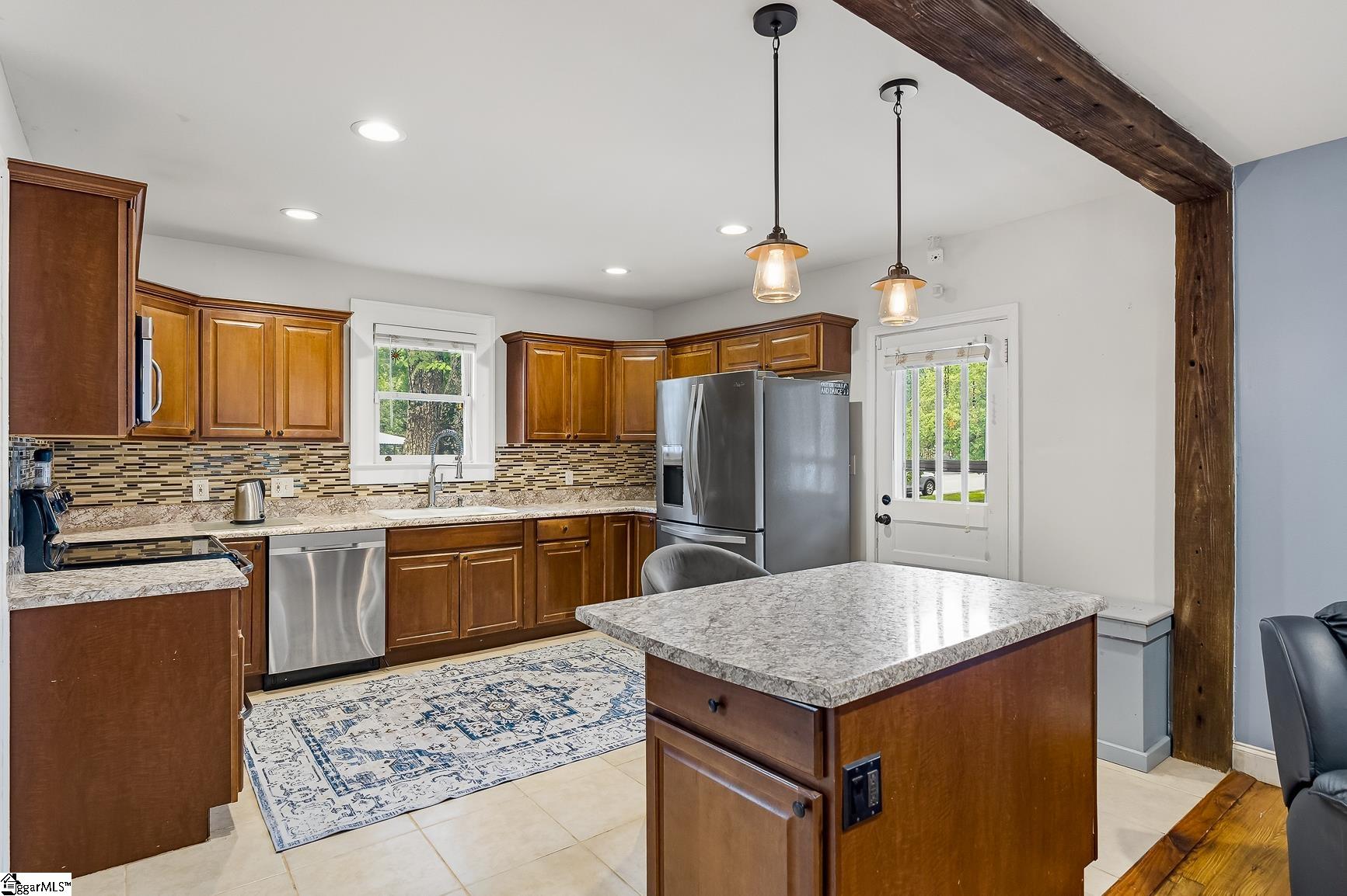 108 Poplar Drive Property Photo 10