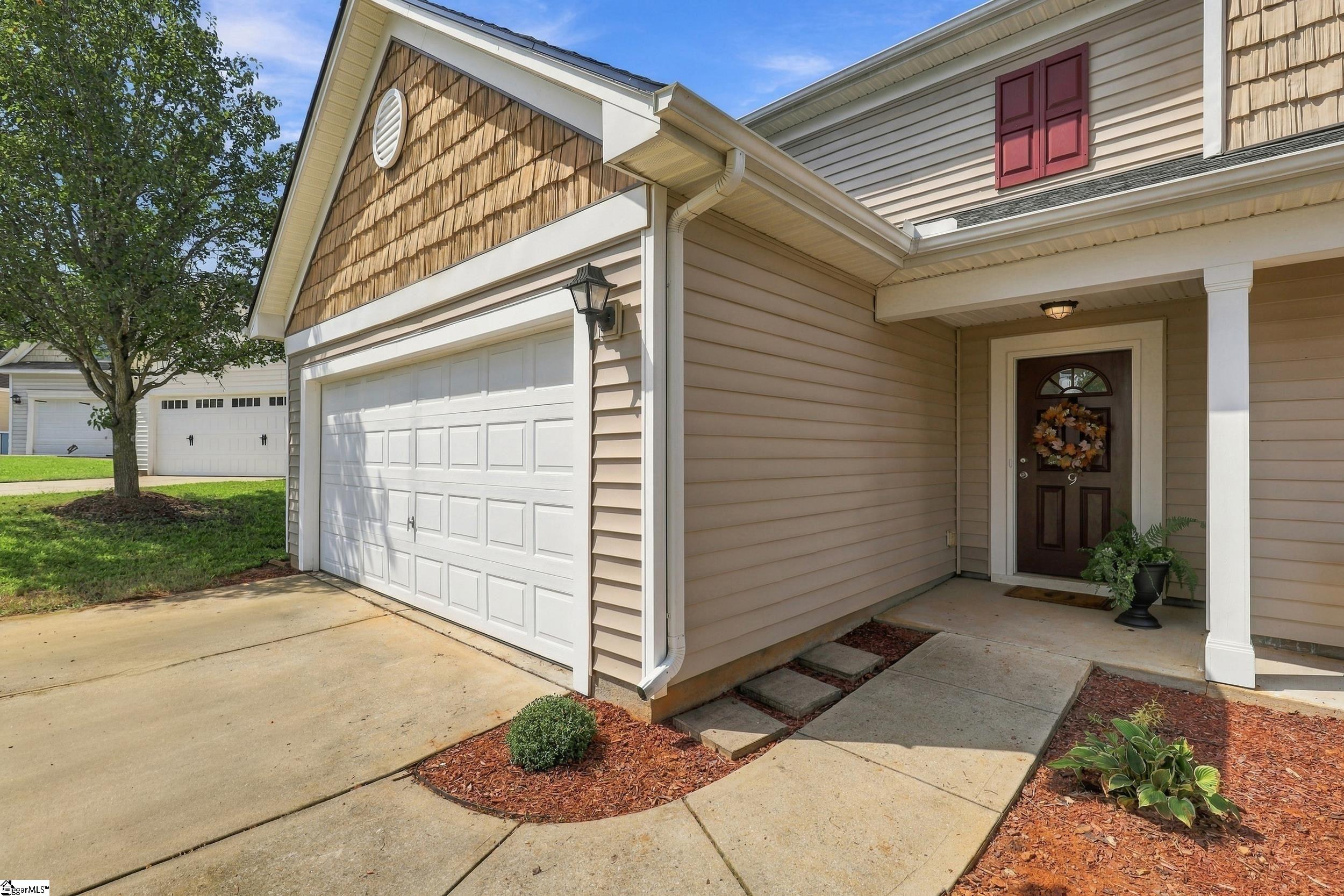 9 Hollow Tree Way Property Photo 2