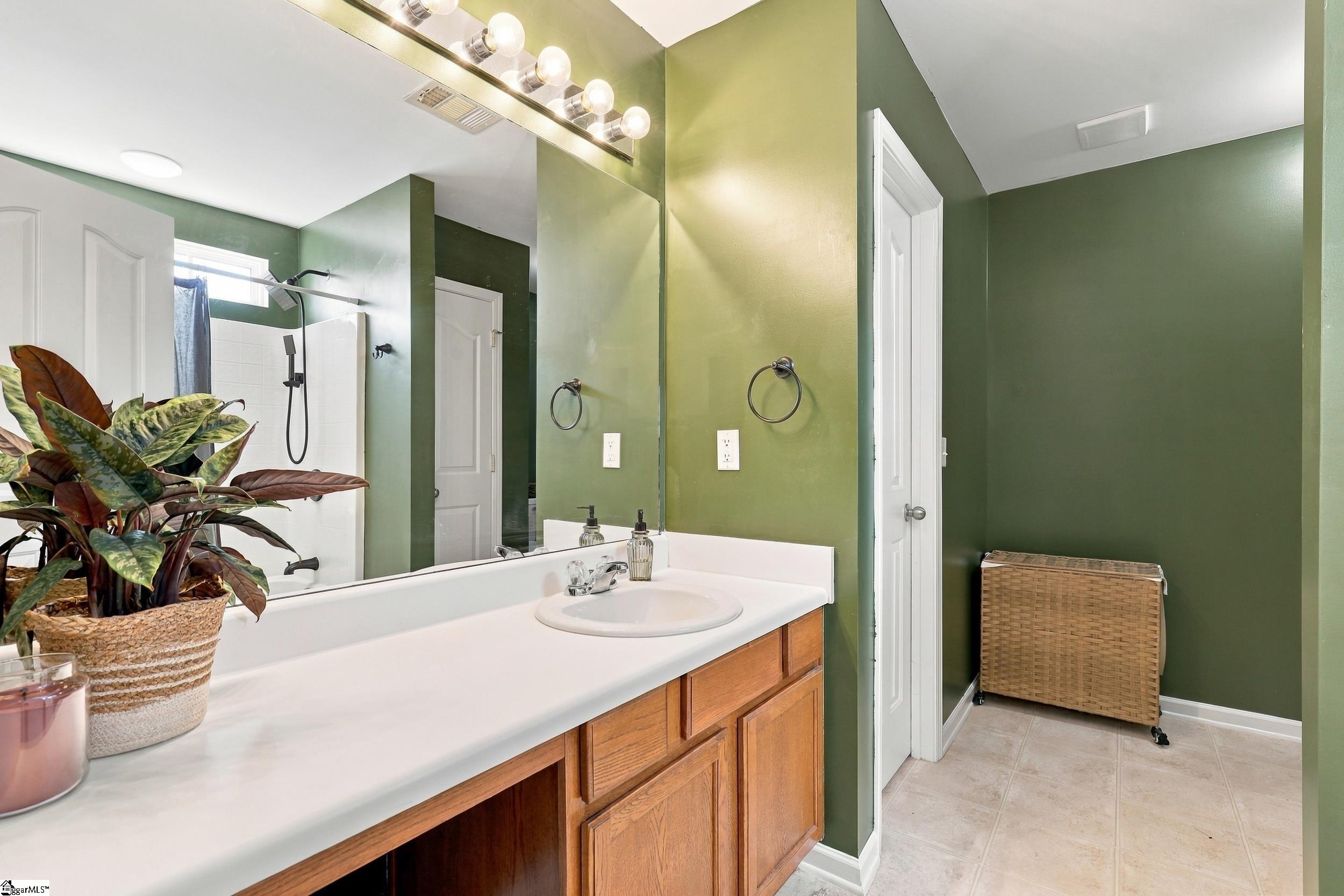 9 Hollow Tree Way Property Photo 17