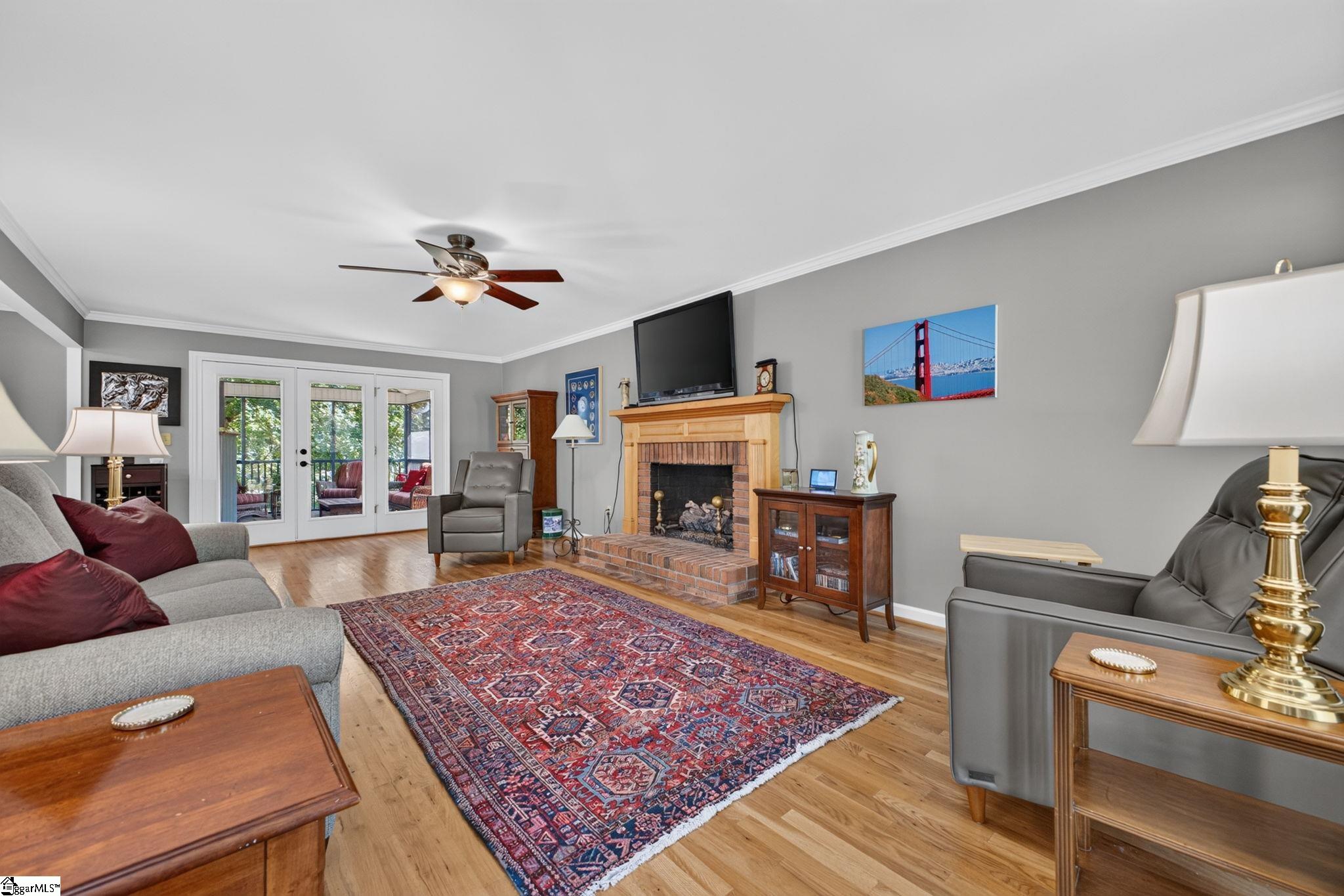 18 Middlecreek Way Property Photo 4
