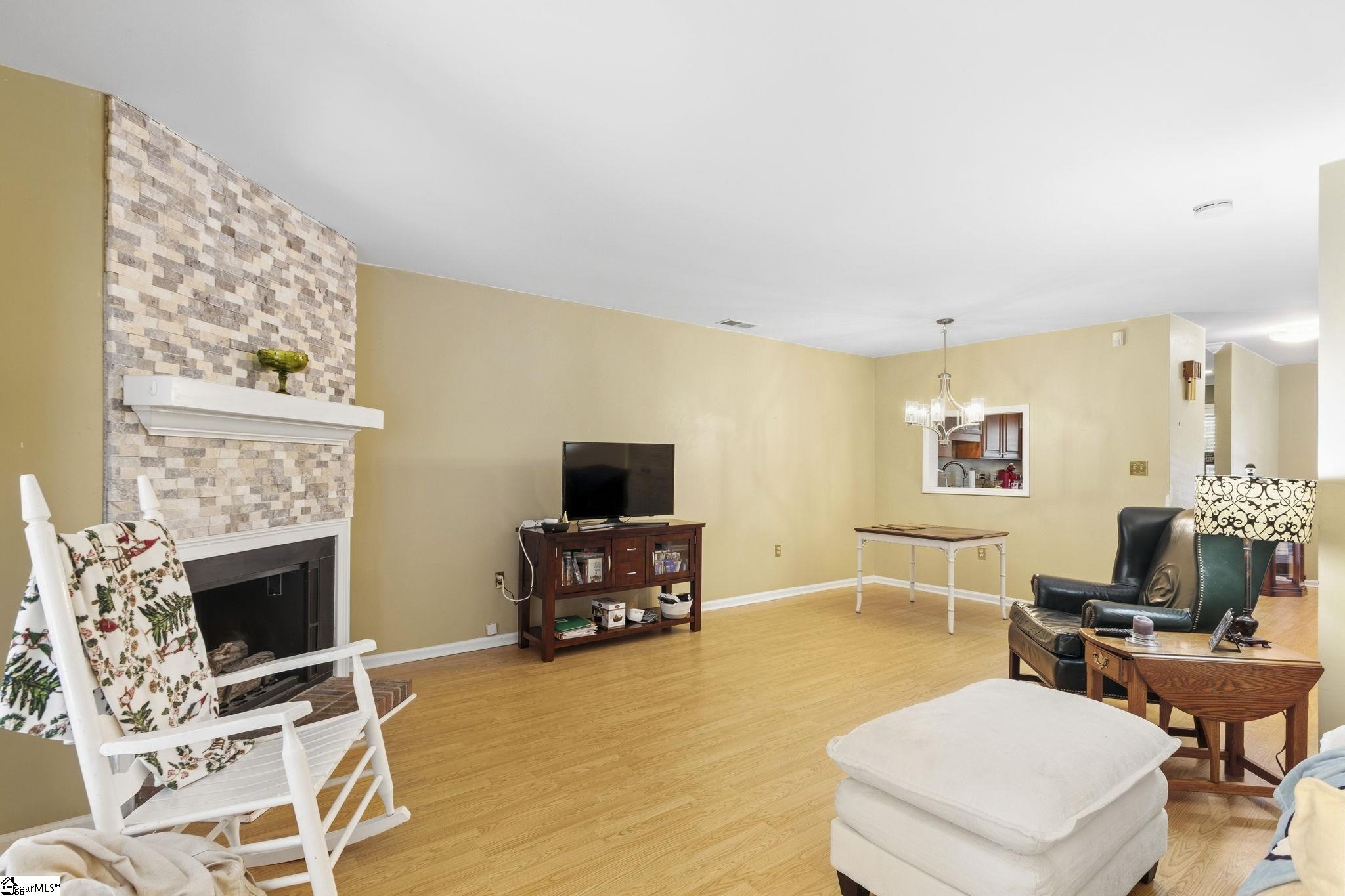 2808 E North Street Property Photo 5