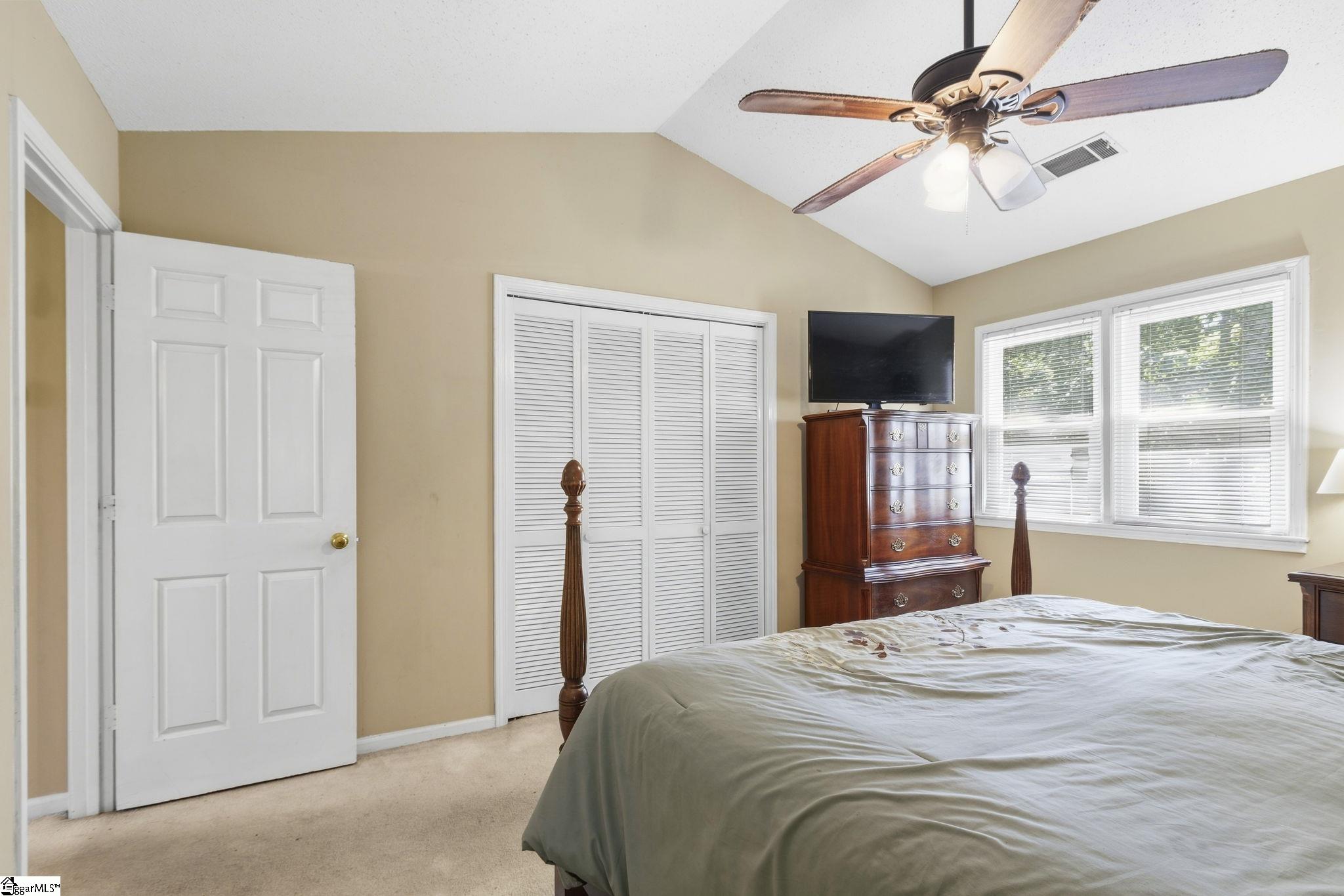 2808 E North Street Property Photo 12