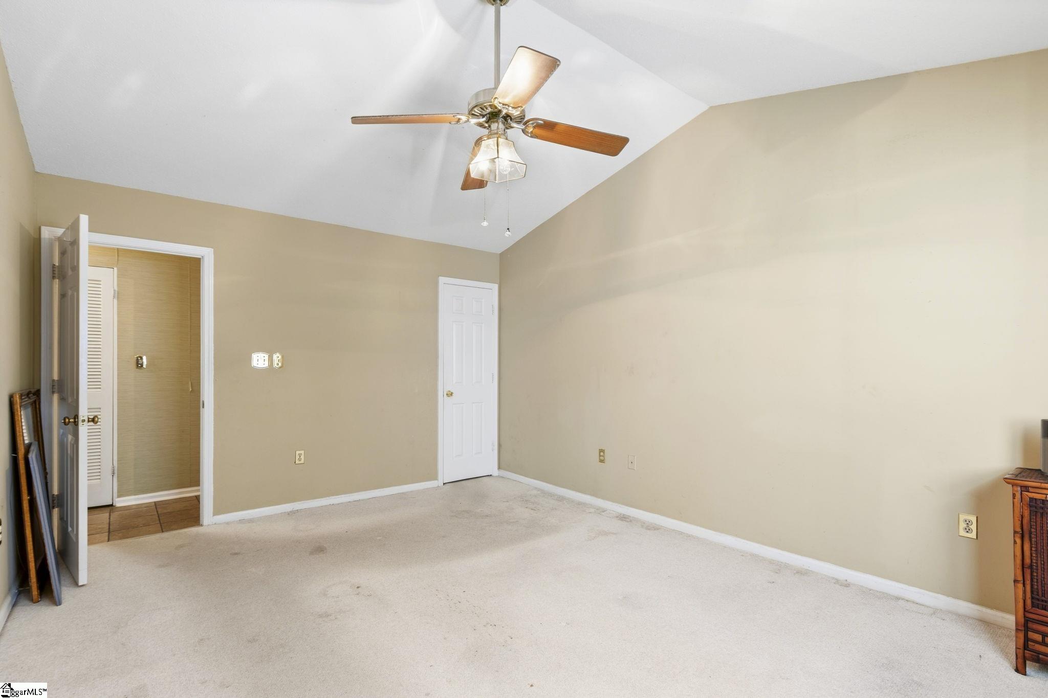 2808 E North Street Property Photo 15