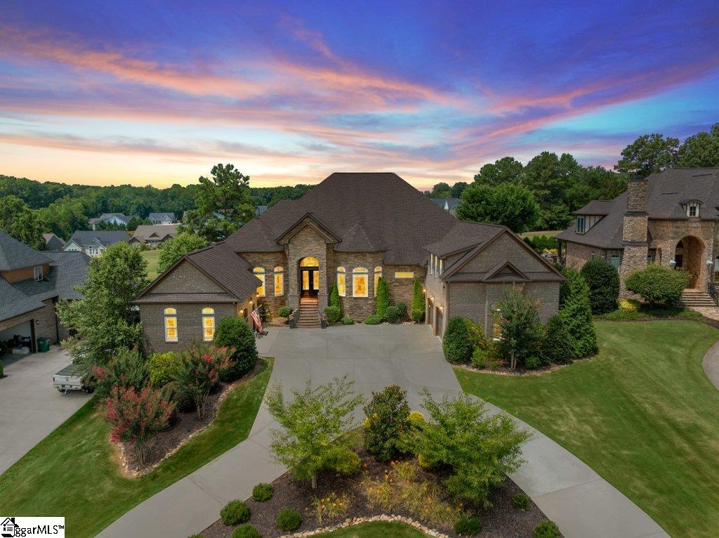504 World Tour Drive Property Photo 4