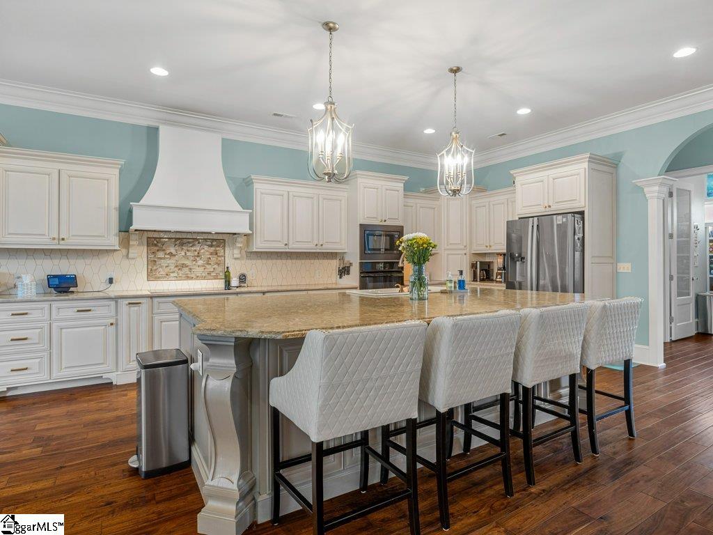 504 World Tour Drive Property Photo 17