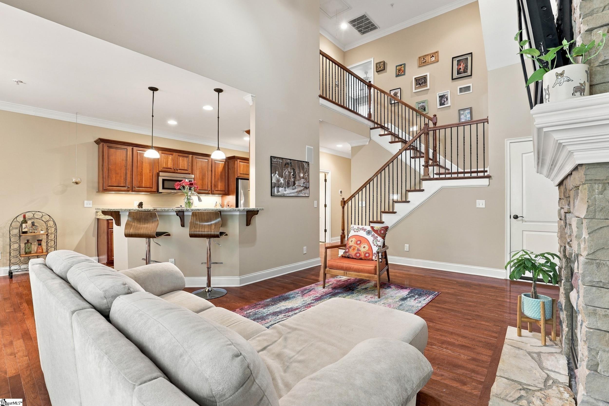 12 Edge Court Property Photo 2