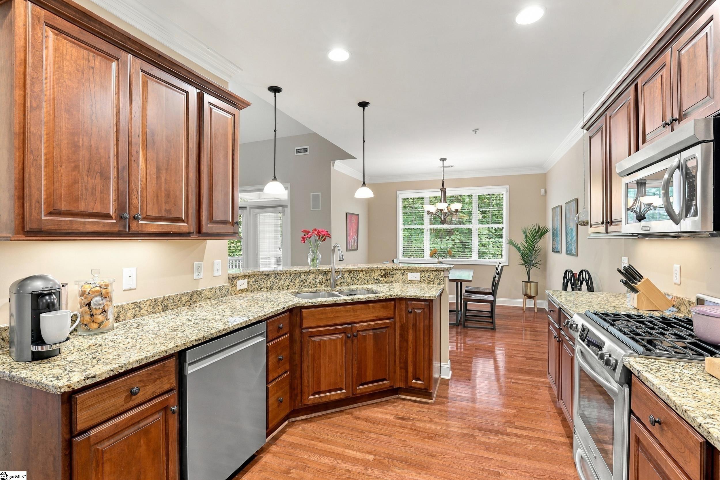 12 Edge Court Property Photo 15