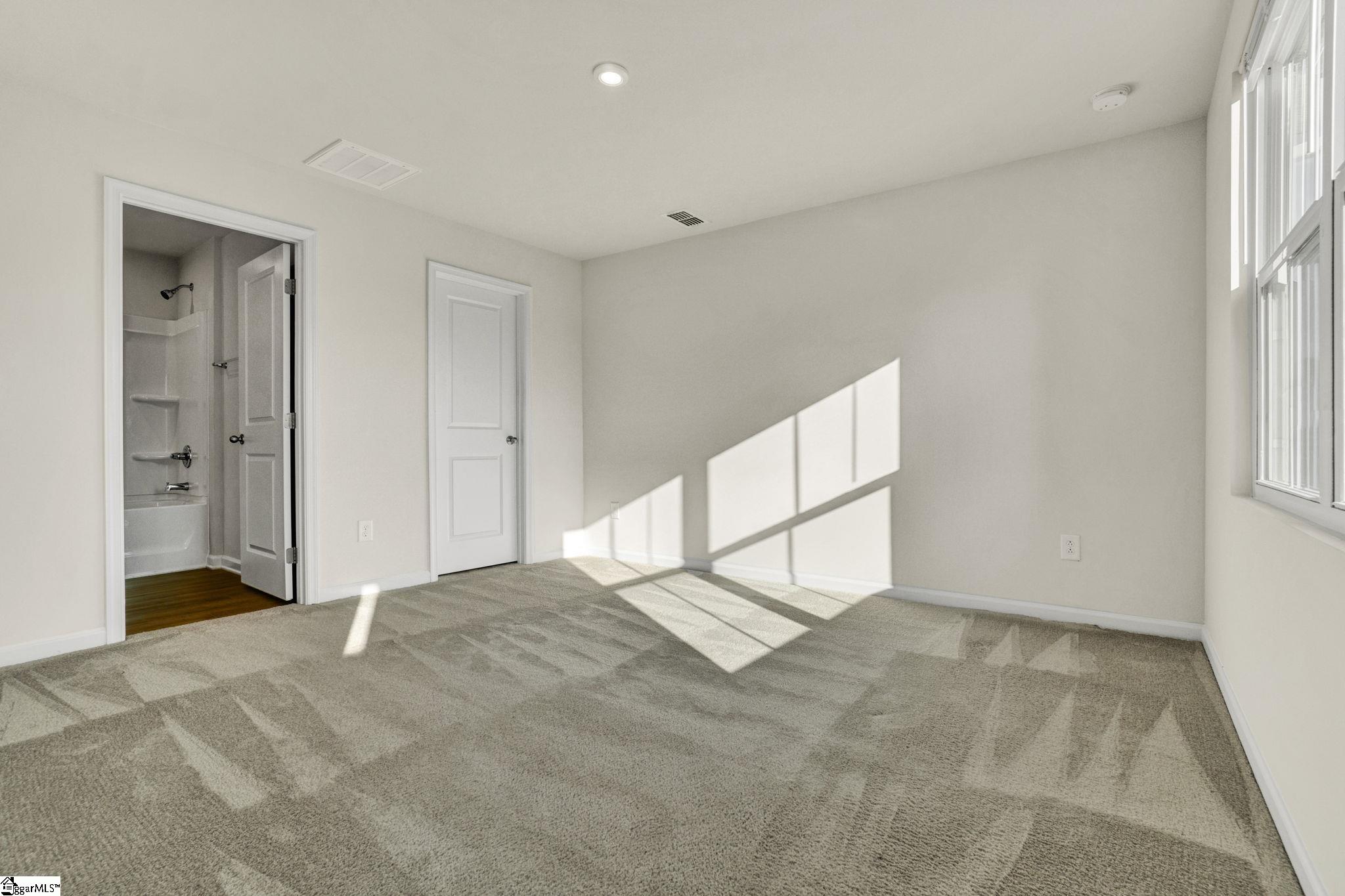 886 Cranbrook Drive Property Photo 18