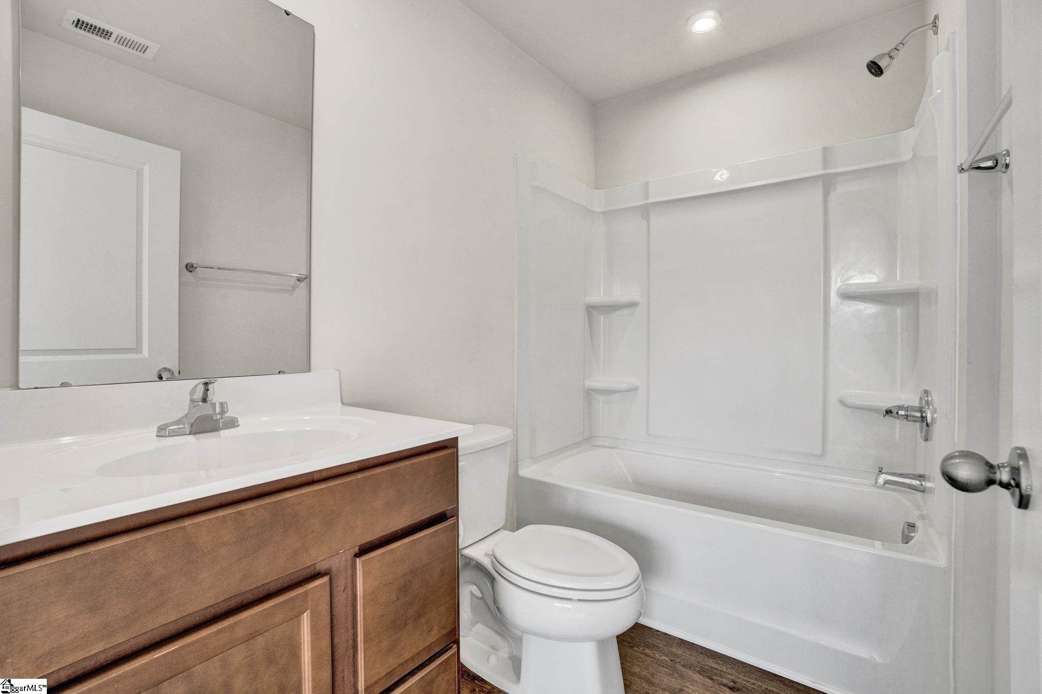 886 Cranbrook Drive Property Photo 25