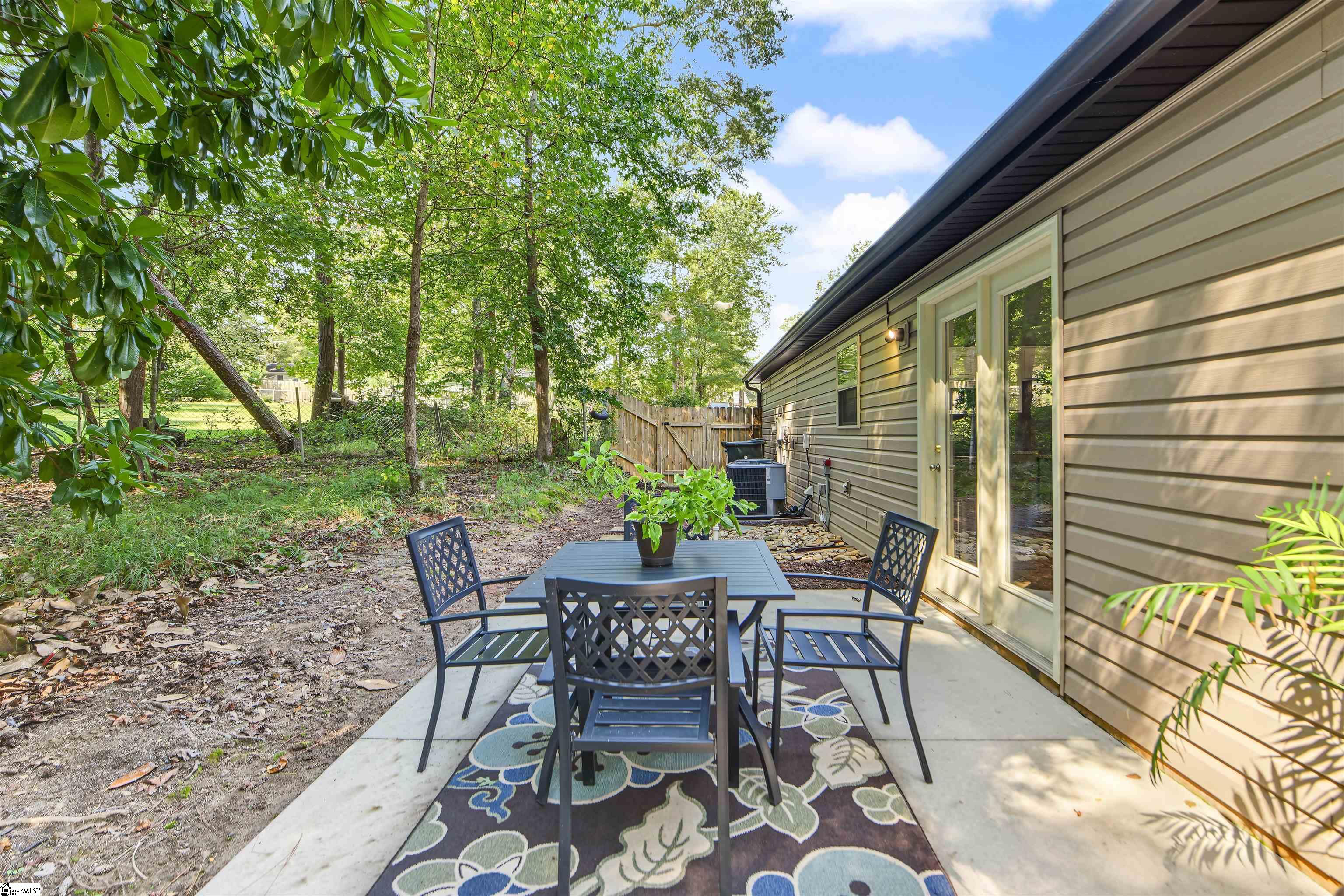 118 Forrest Drive Property Photo 15