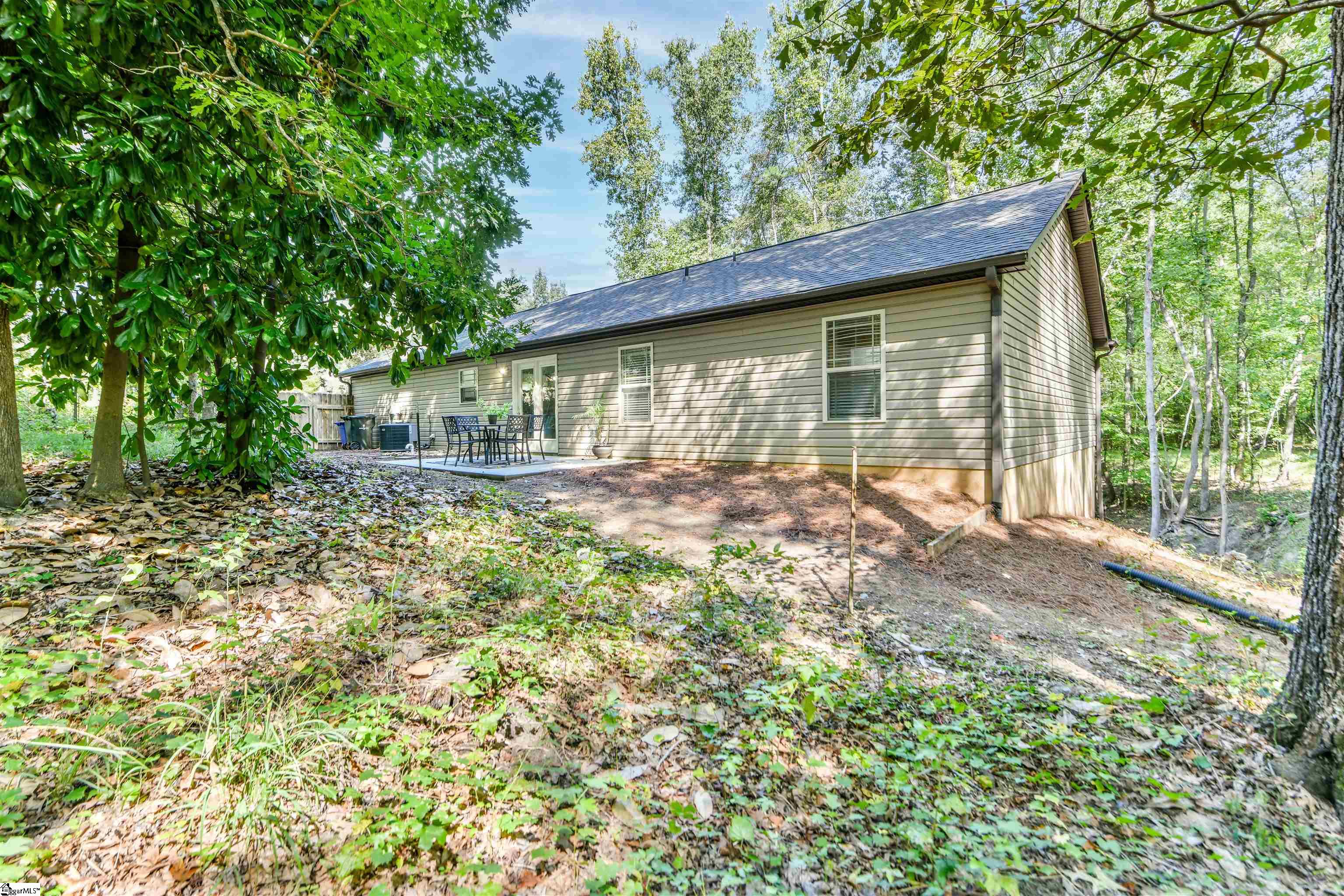 118 Forrest Drive Property Photo 16