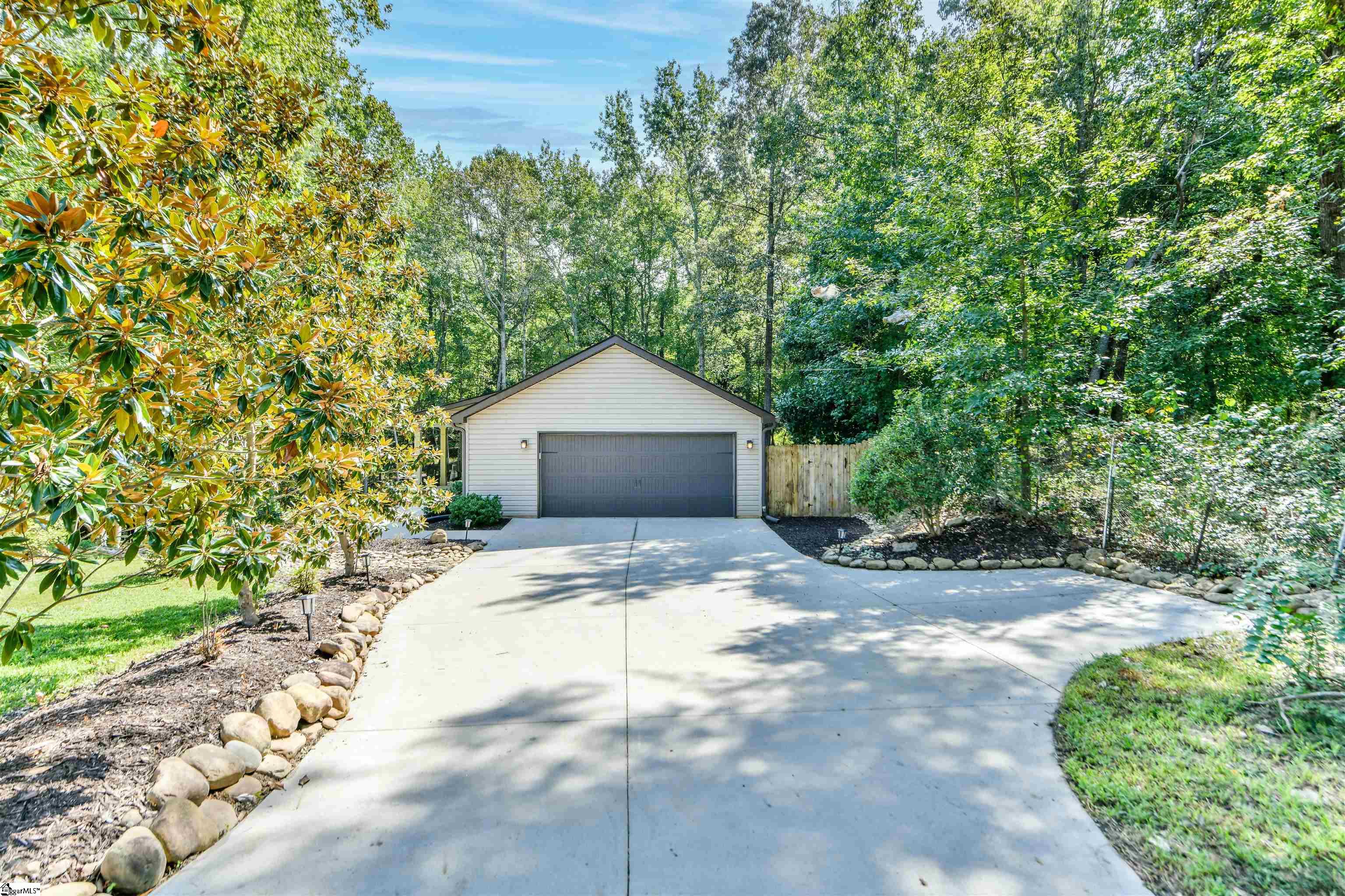 118 Forrest Drive Property Photo 31