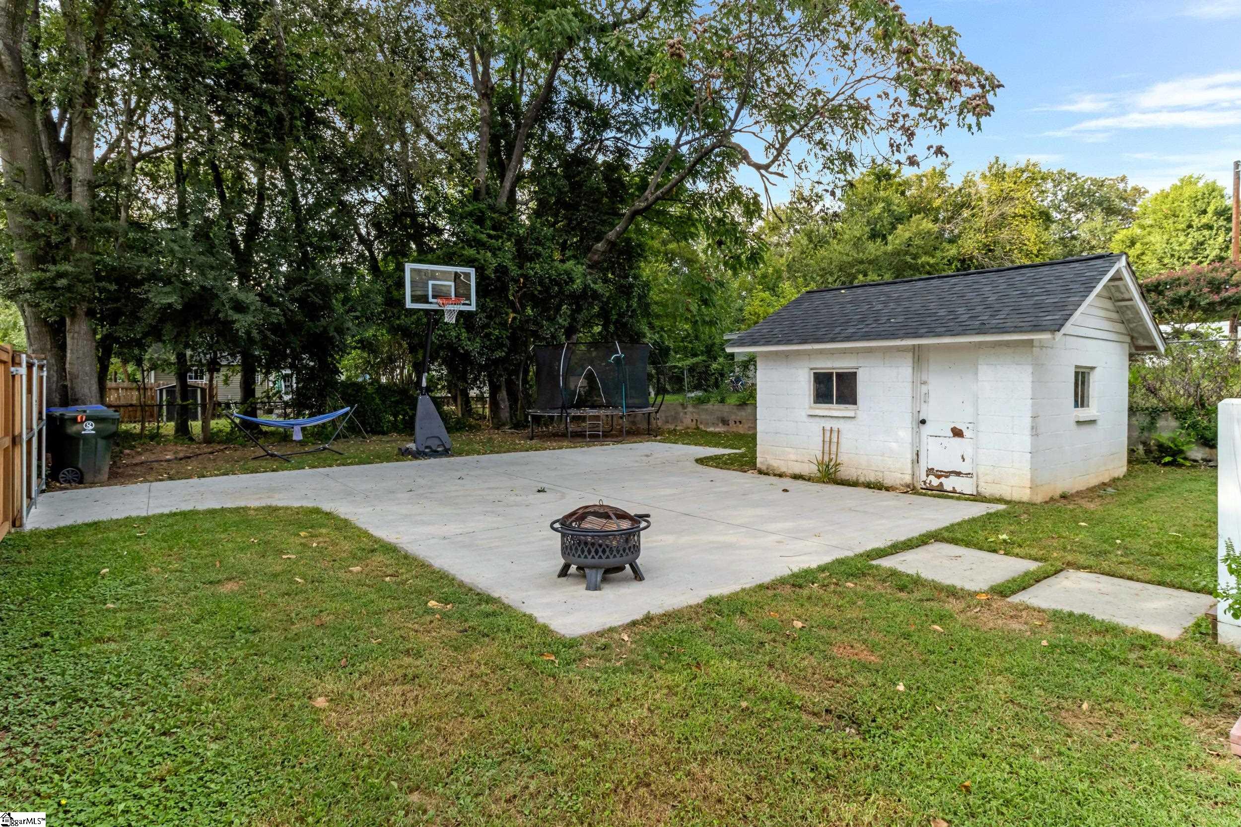 20 Bleckley Avenue Property Photo 38