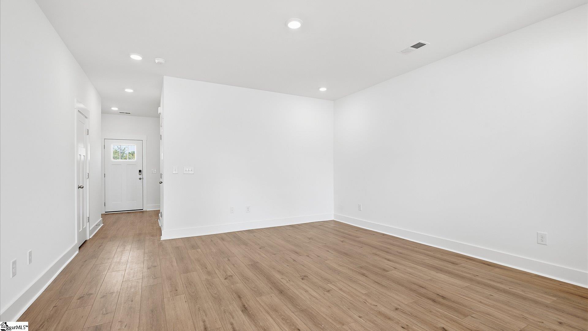 9 Hagen Lane Property Photo 11