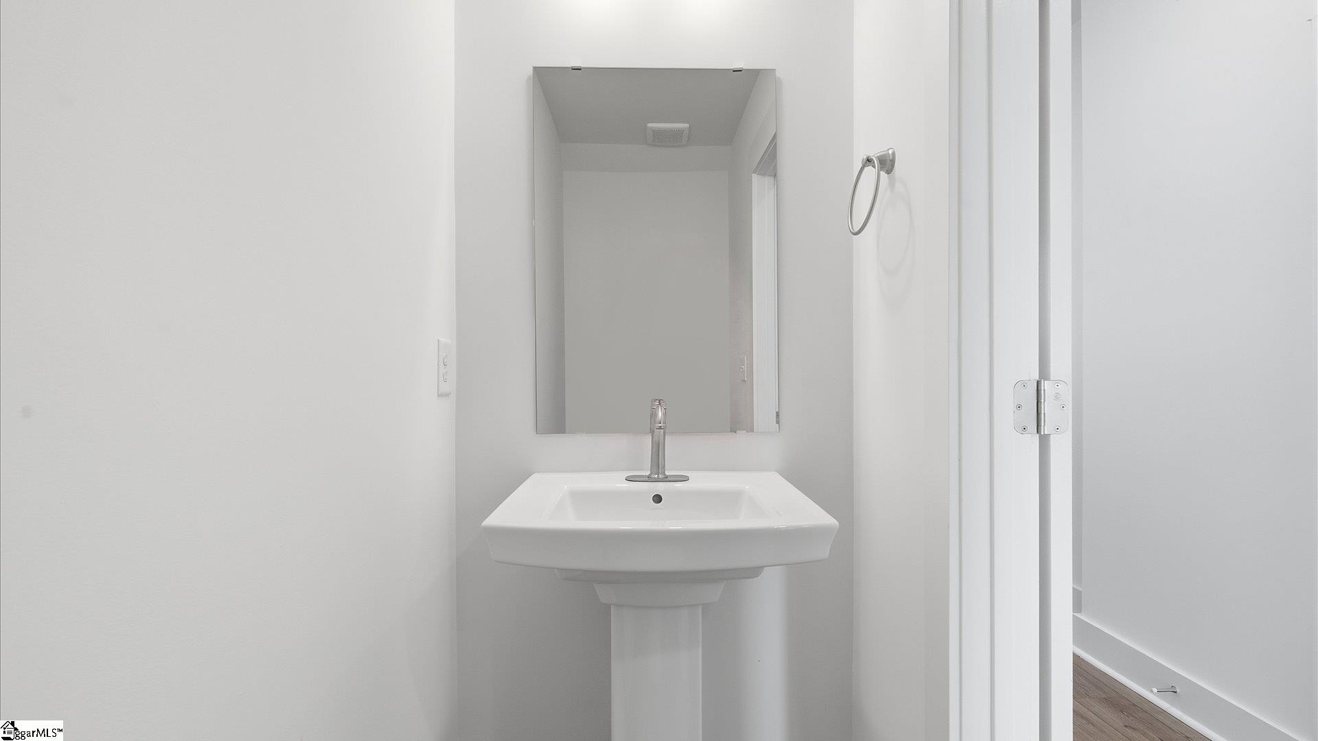 9 Hagen Lane Property Photo 12