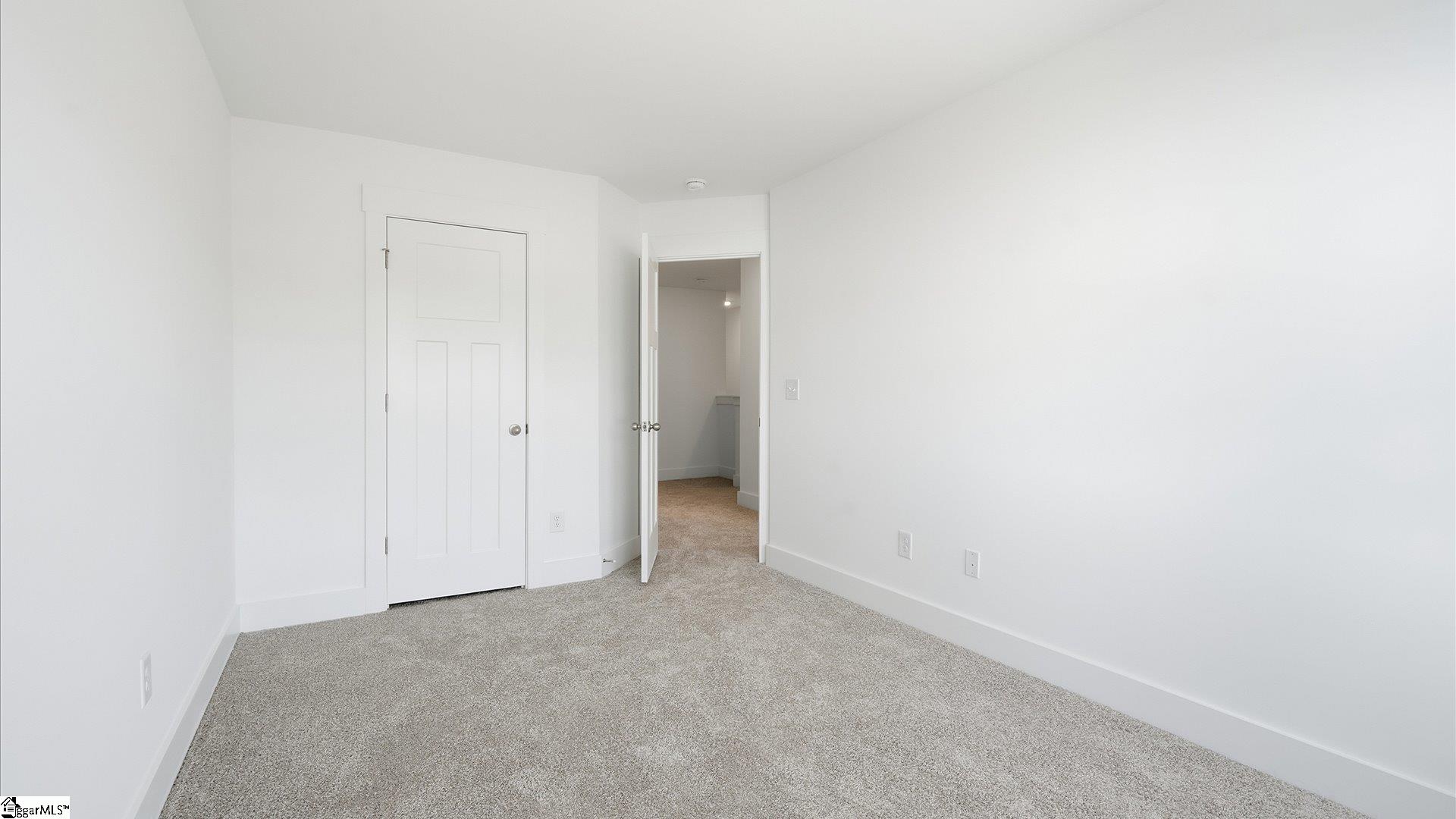 9 Hagen Lane Property Photo 17