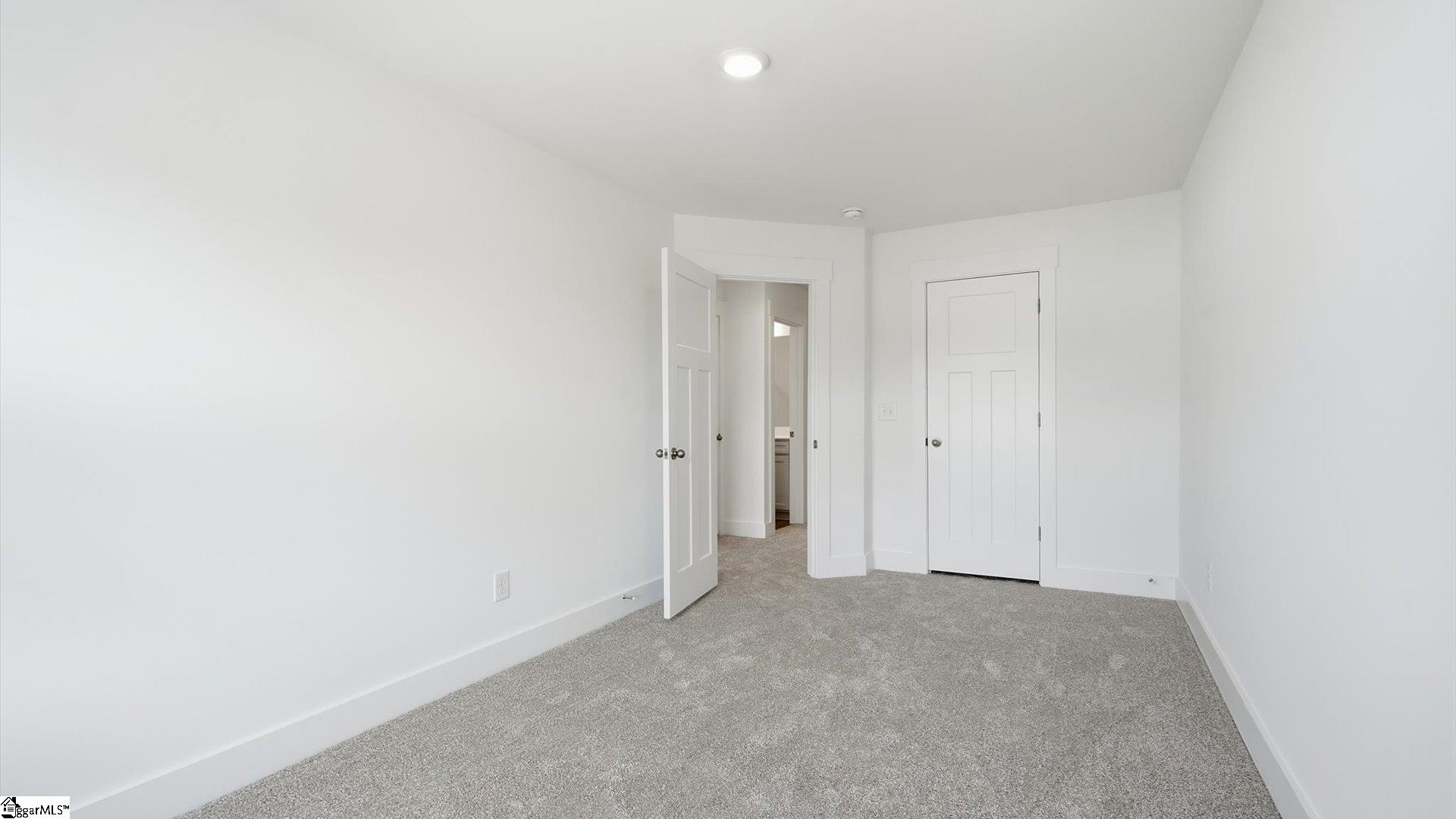 9 Hagen Lane Property Photo 19