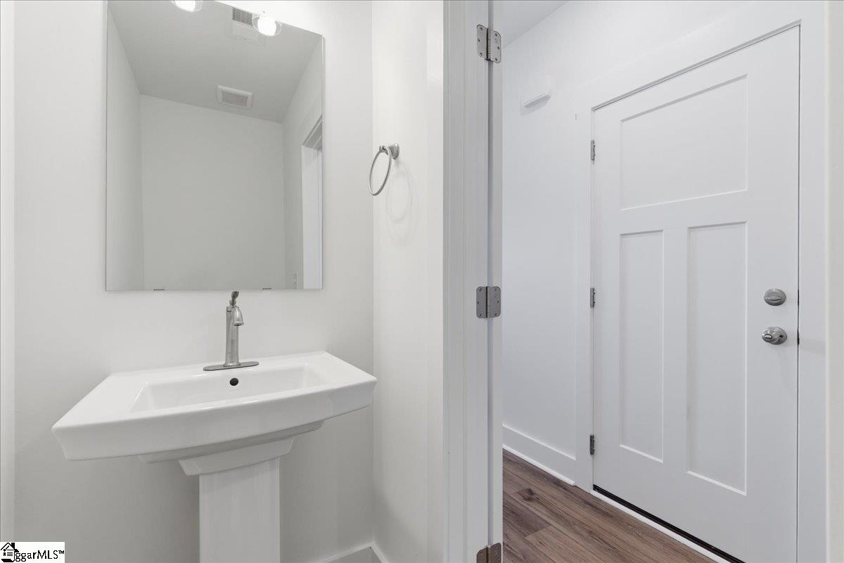 107 Redfield Place Property Photo 14