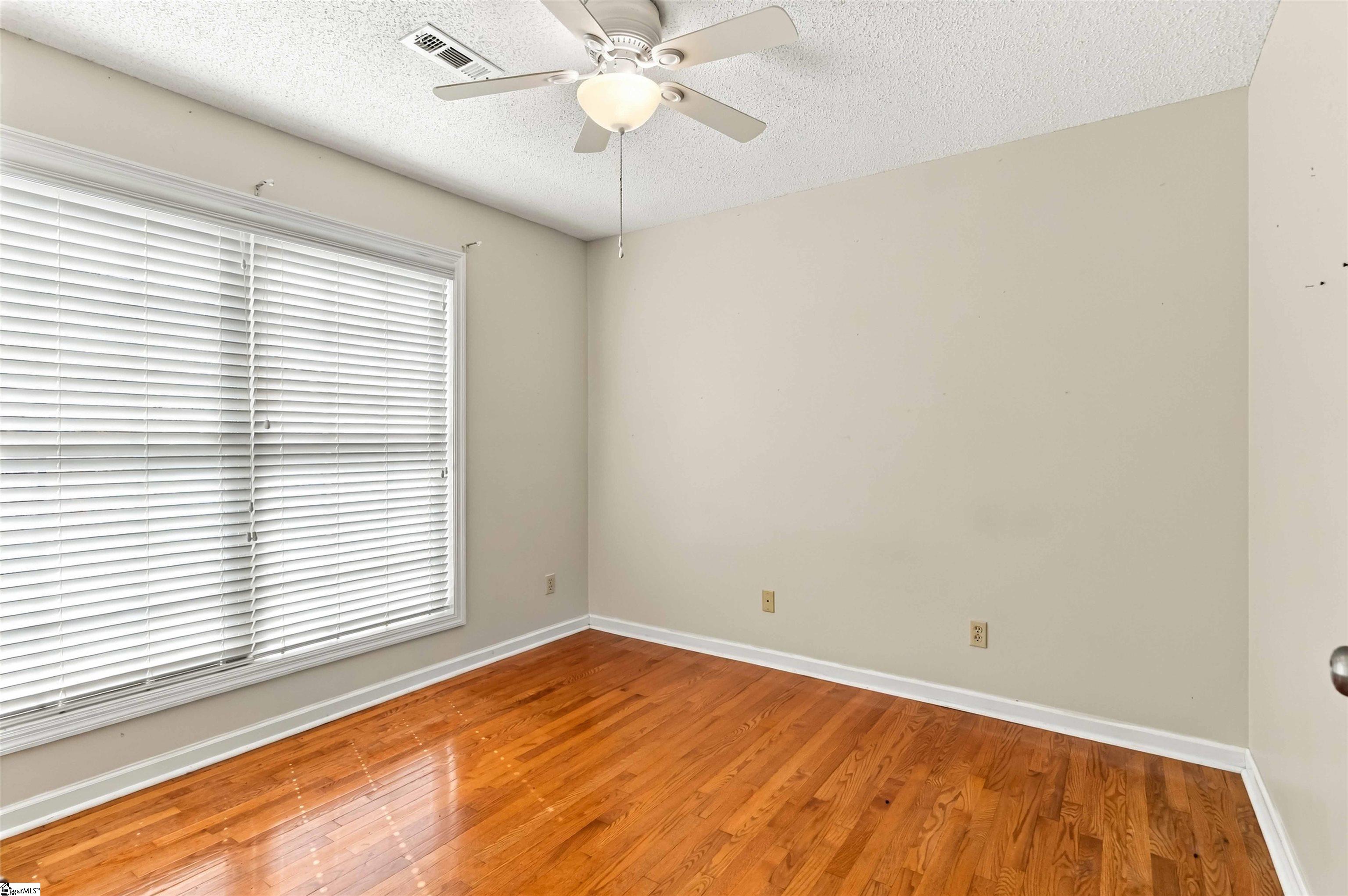 125 Woodcreek Drive Property Photo 27