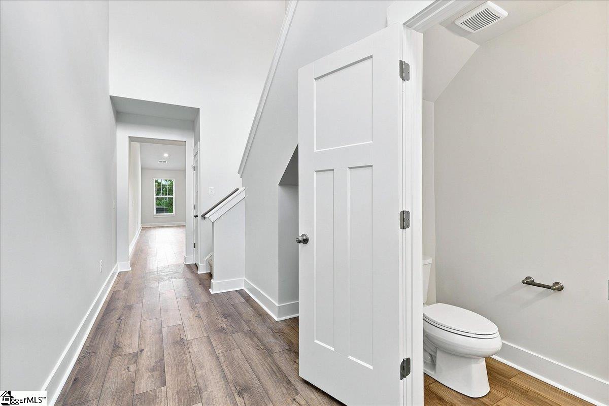 428 Crestcreek Drive Property Photo 3