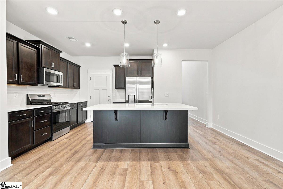 428 Crestcreek Drive Property Photo 4
