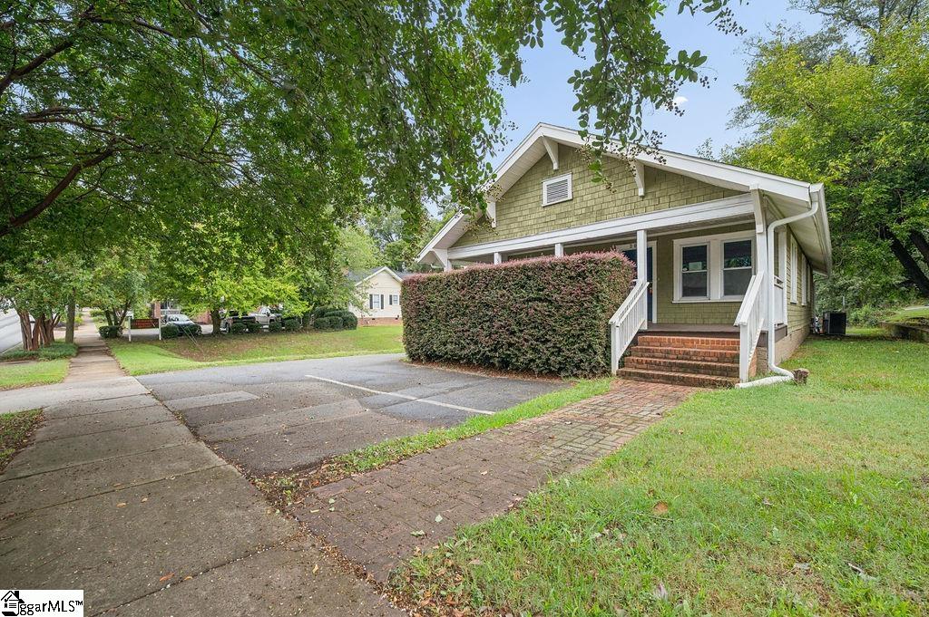 308 W Stone Avenue Property Photo 1