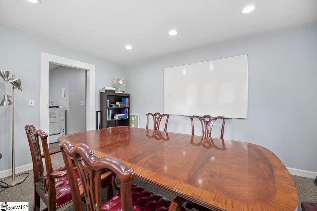 308 W Stone Avenue Property Photo 22