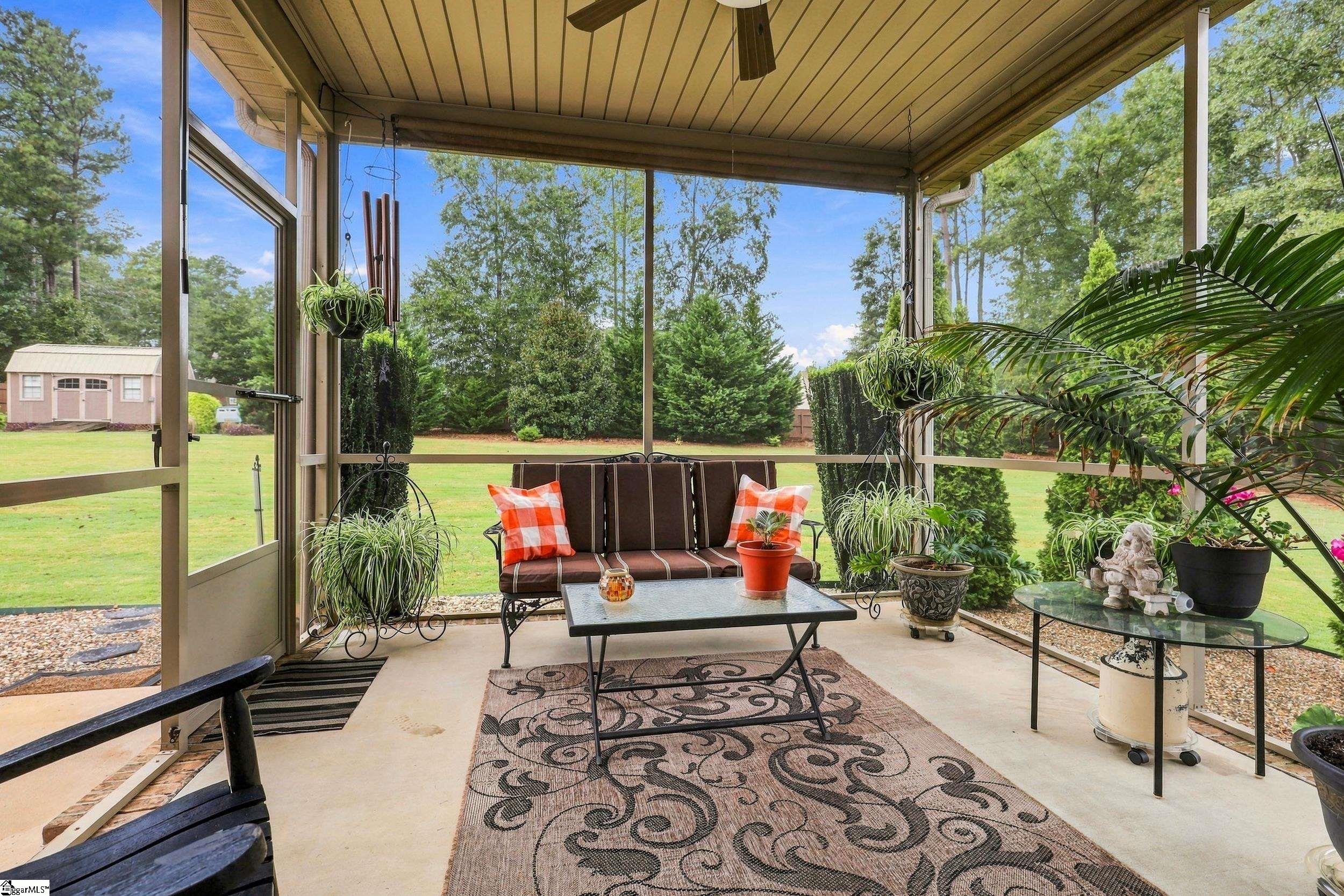 302 Palins Court Property Photo 4