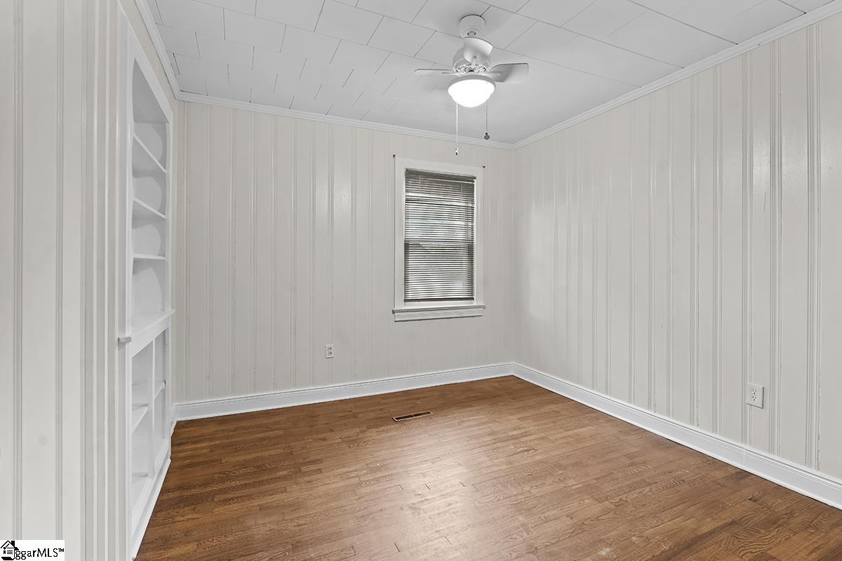 606 Cedar Street Property Photo 8