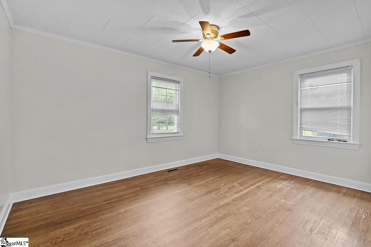 606 Cedar Street Property Photo 9