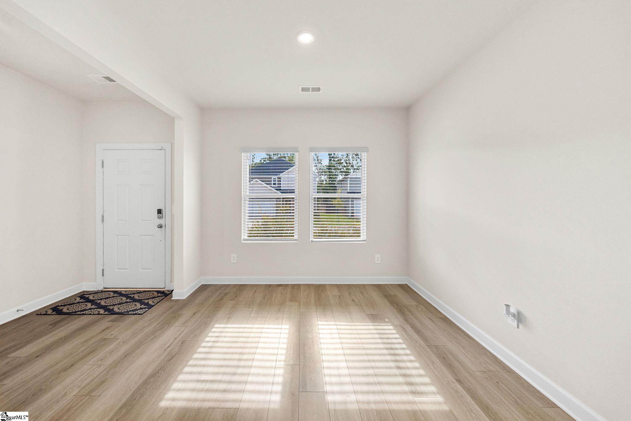 1043 Appalachian Drive Property Photo 5