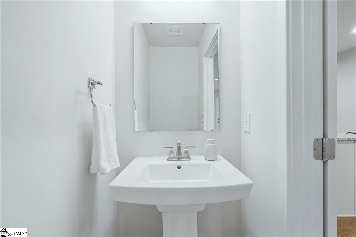 337 Kensley Drive Property Photo 7