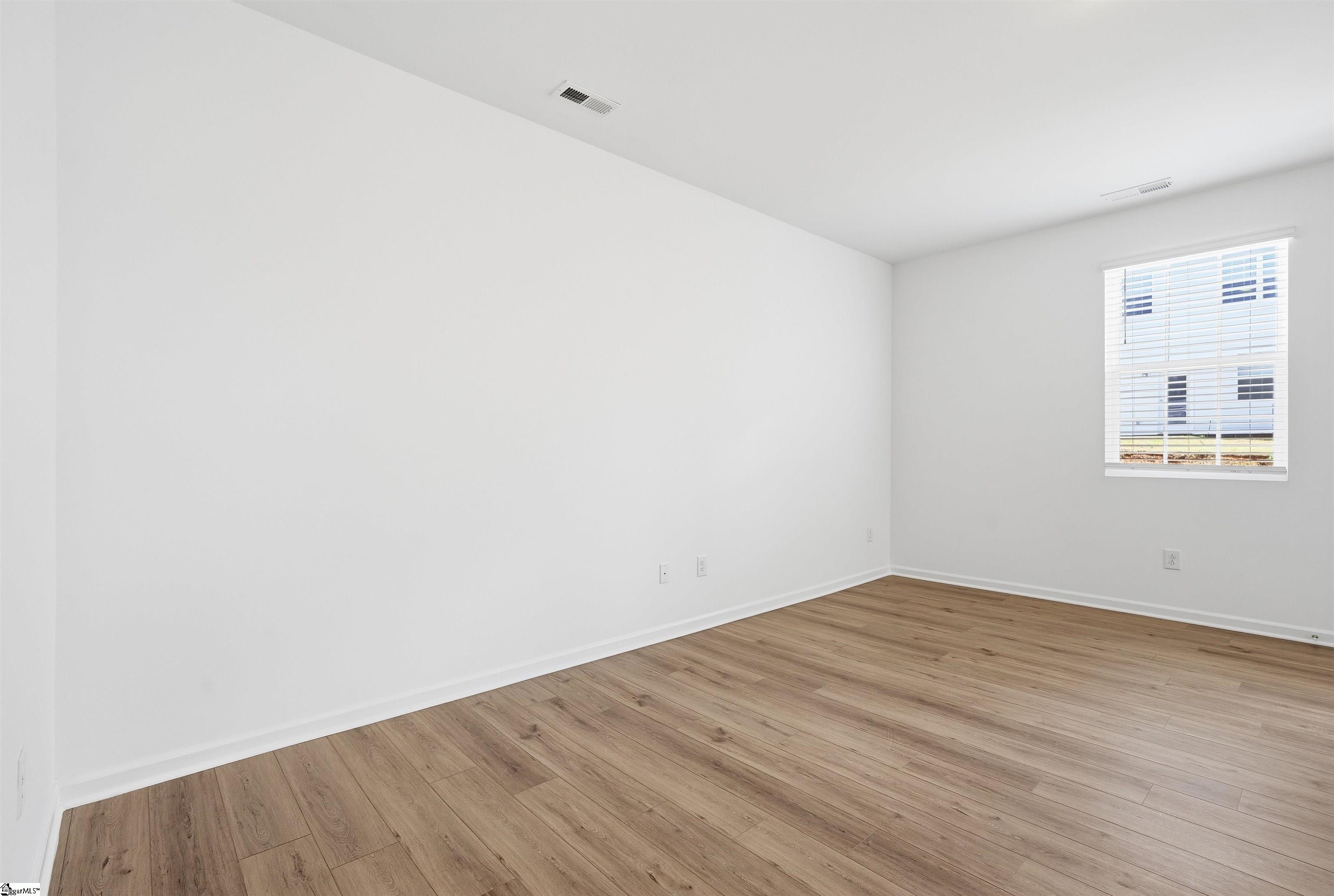 1892 Bluejay Lane Property Photo 8