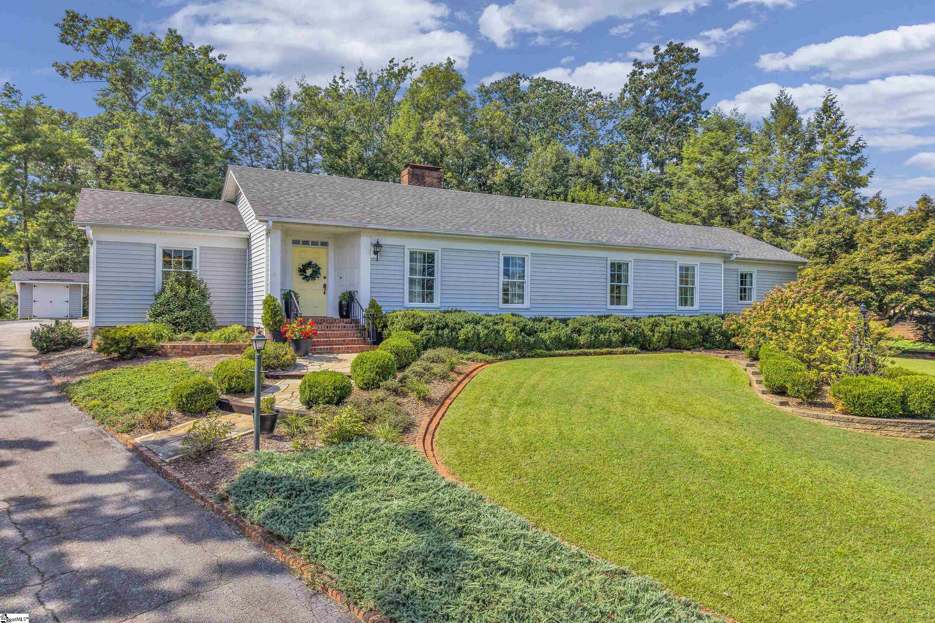 107 Peachtree Drive Property Photo 1