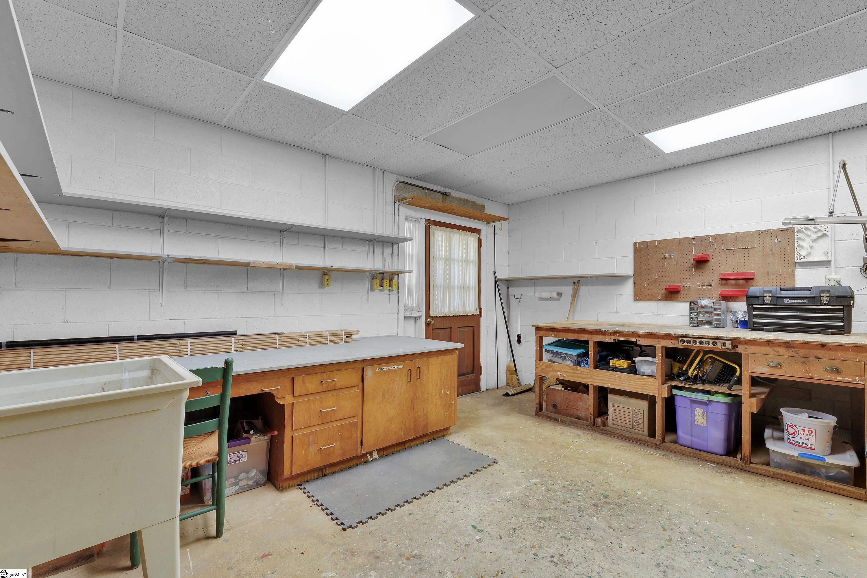 107 Peachtree Drive Property Photo 28