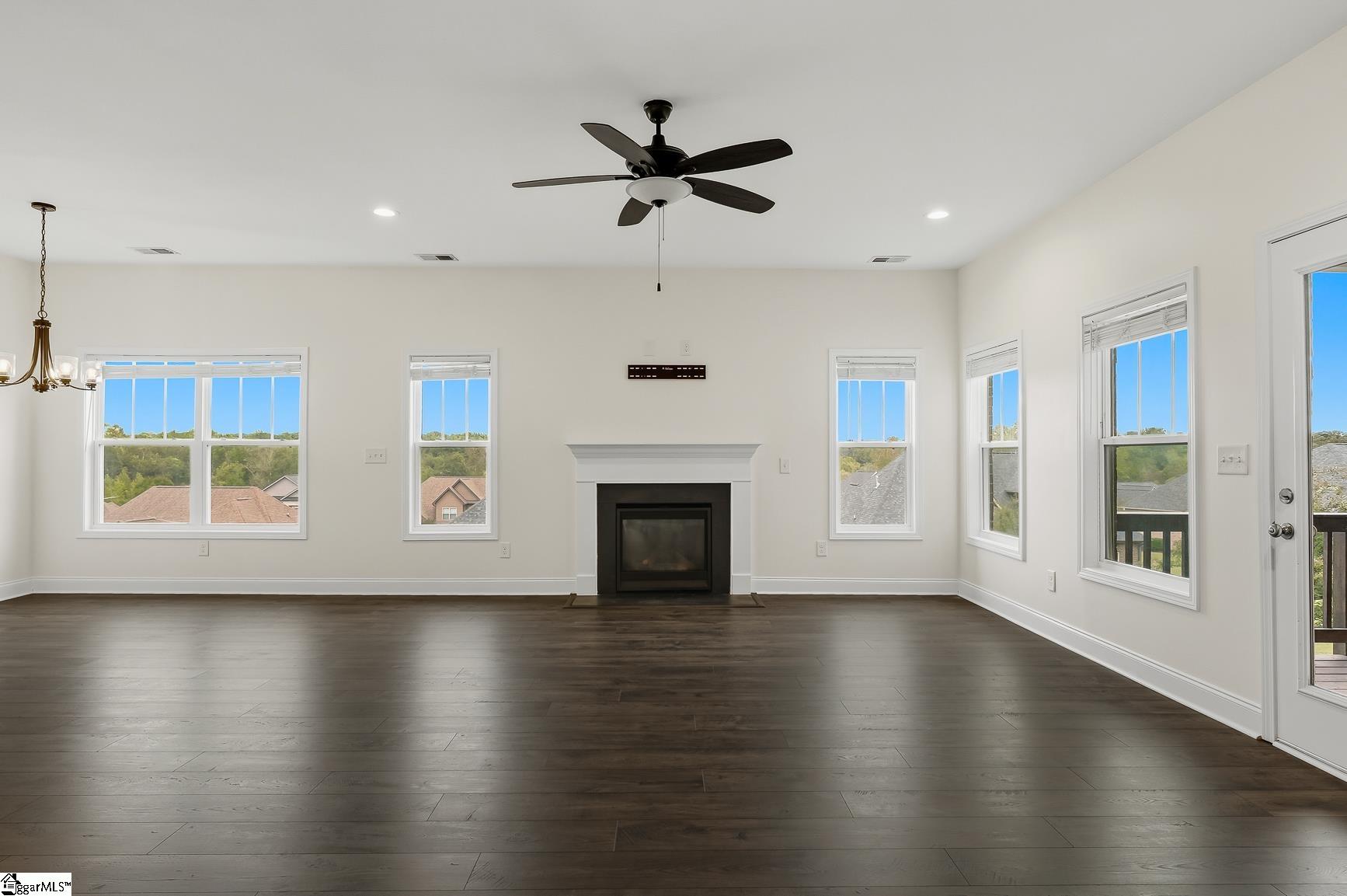 1029 Tuscany Drive Property Photo 8