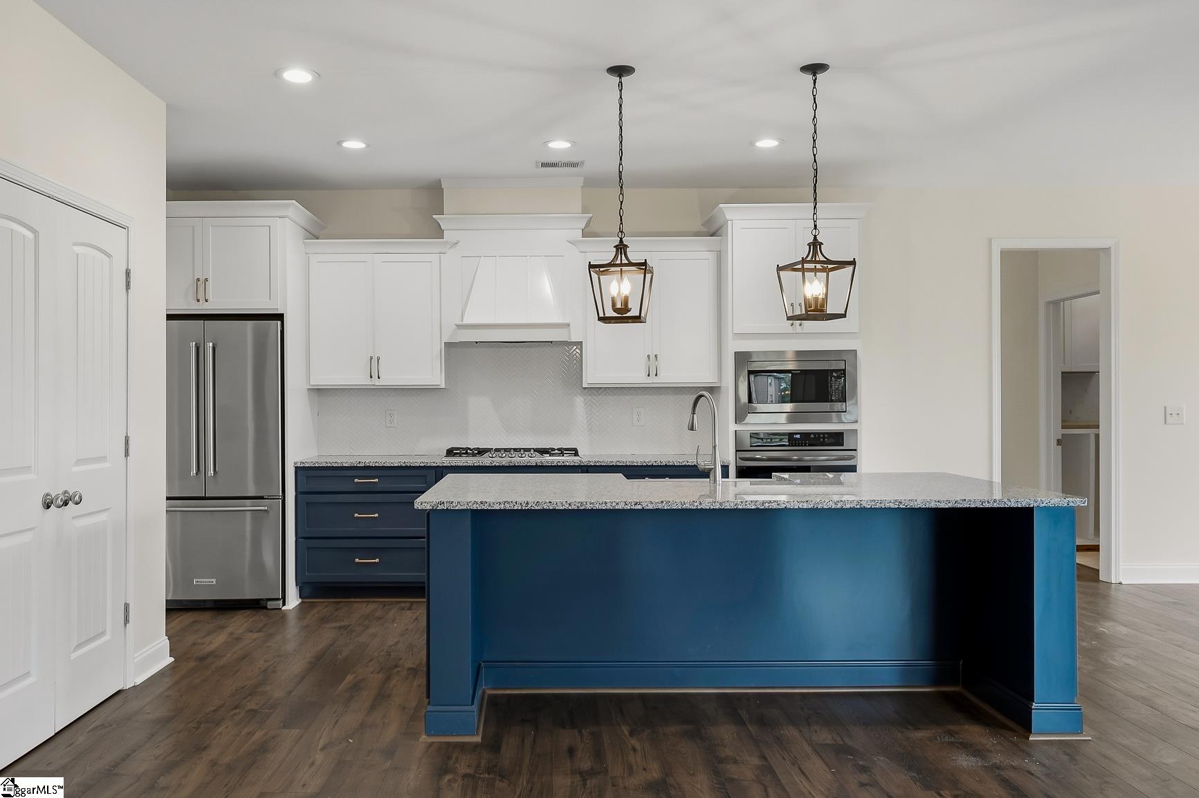 1029 Tuscany Drive Property Photo 11