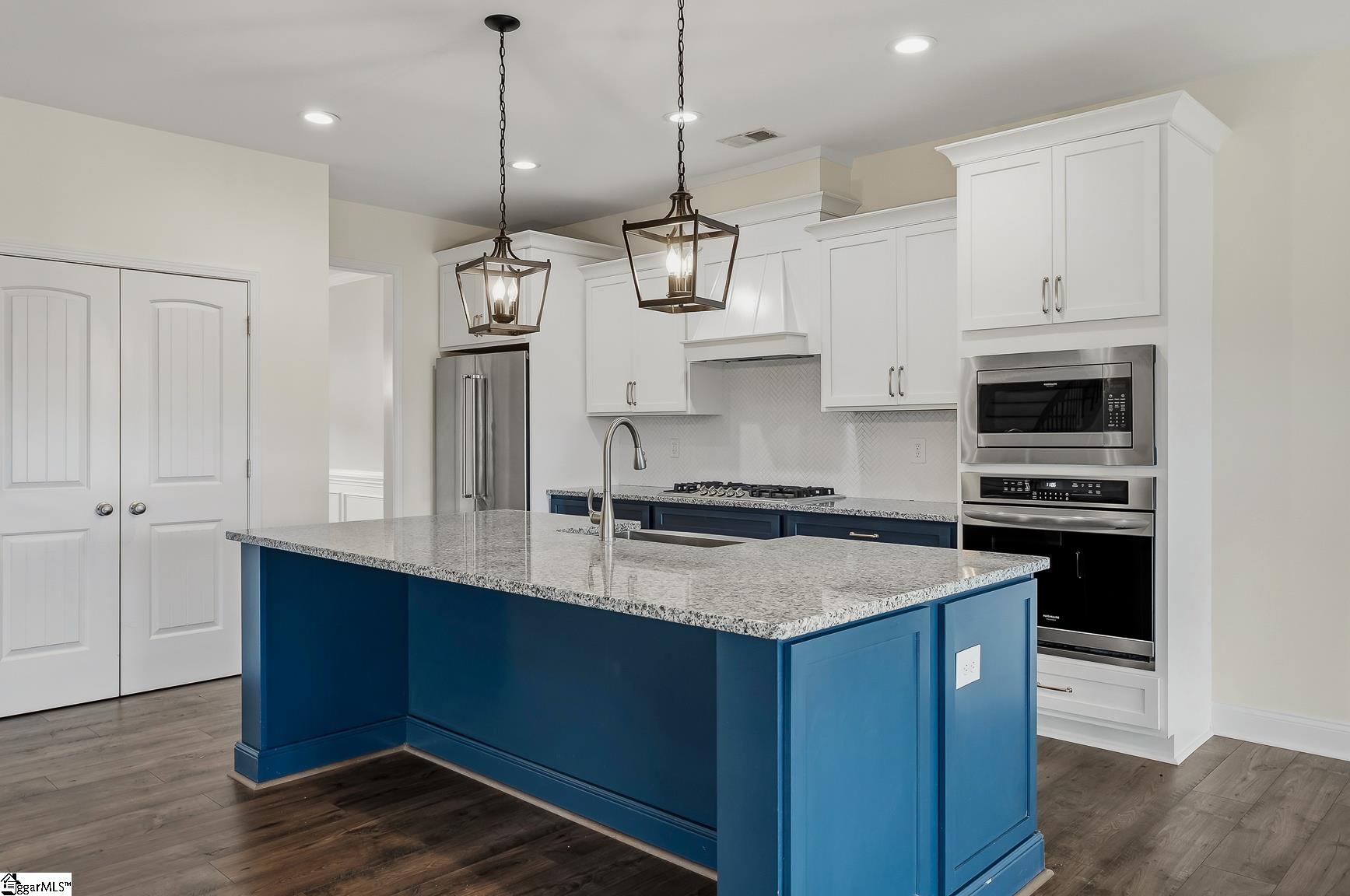 1029 Tuscany Drive Property Photo 12