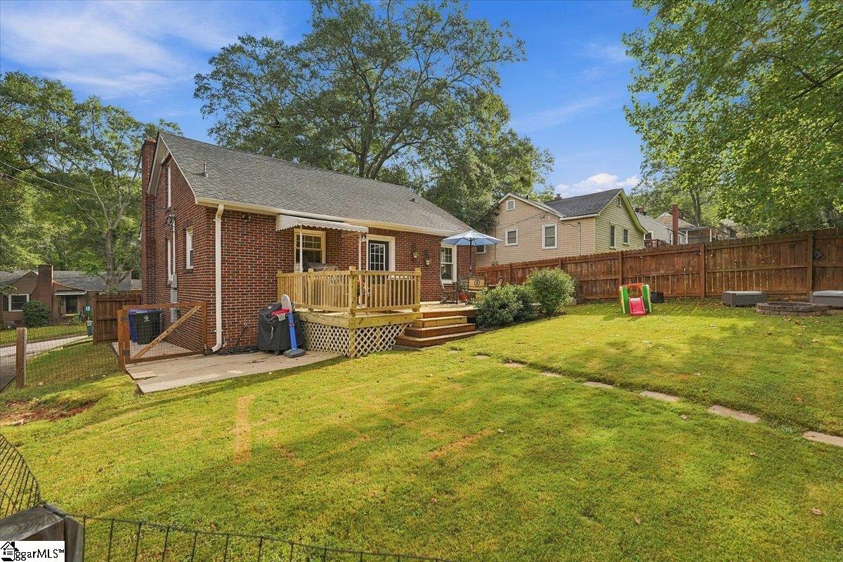 8 Charlotte Street Property Photo 26