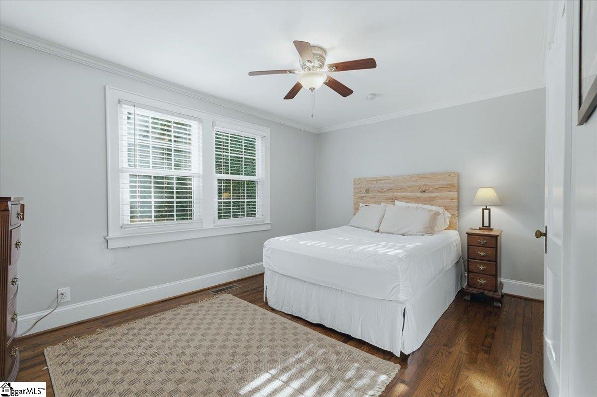 8 Charlotte Street Property Photo 37