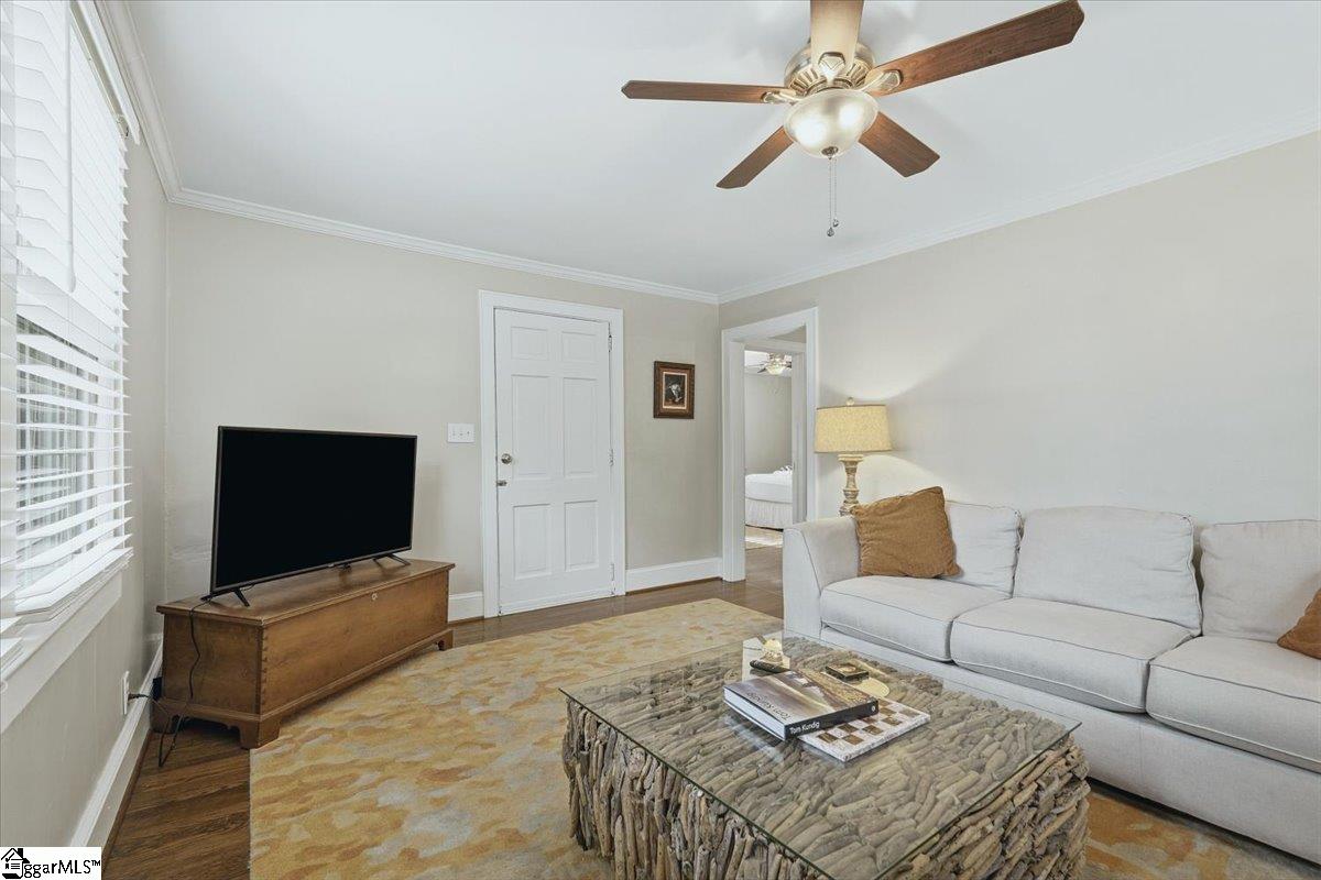 8 Charlotte Street Property Photo 40