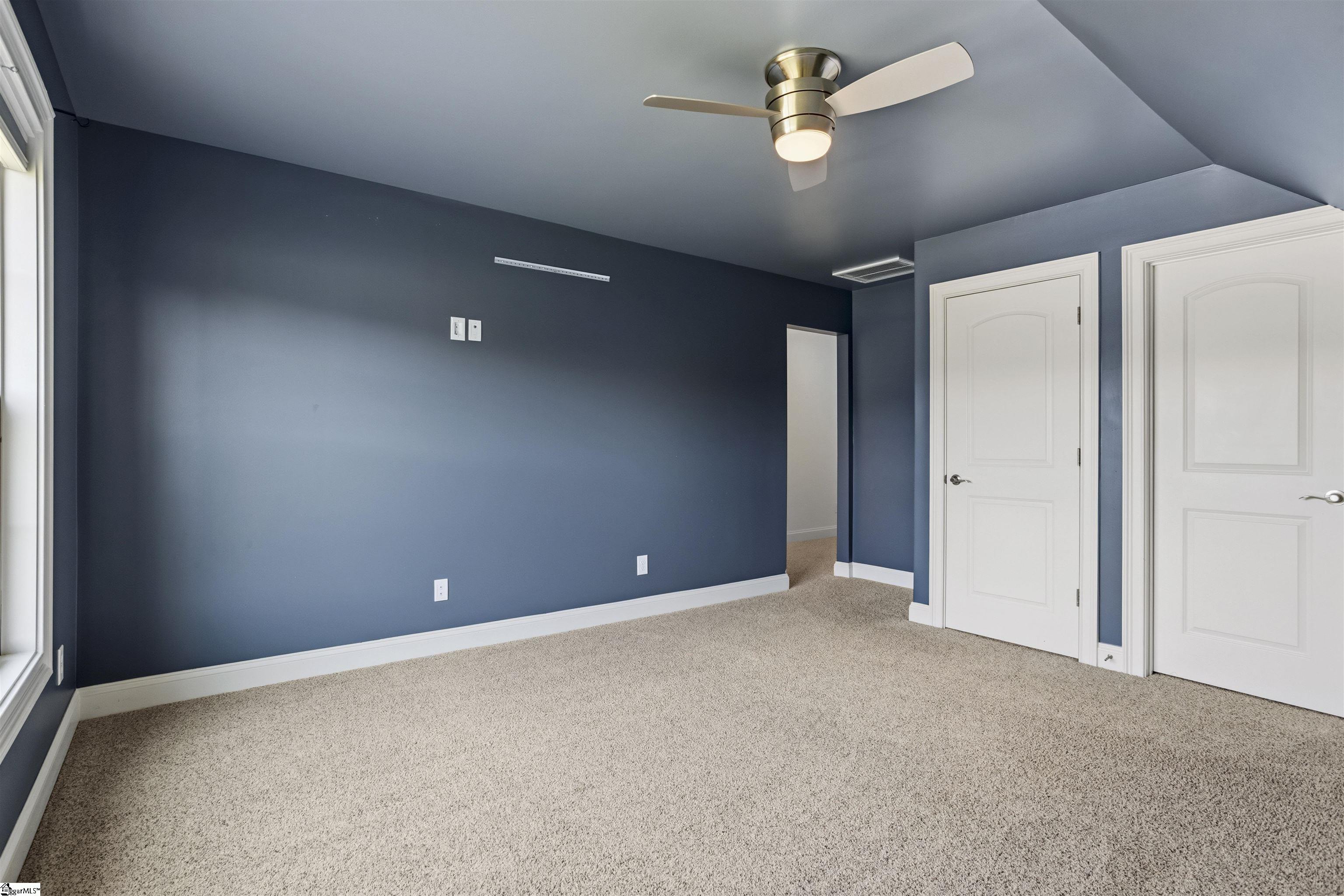 127 Carshalton Drive Property Photo 27