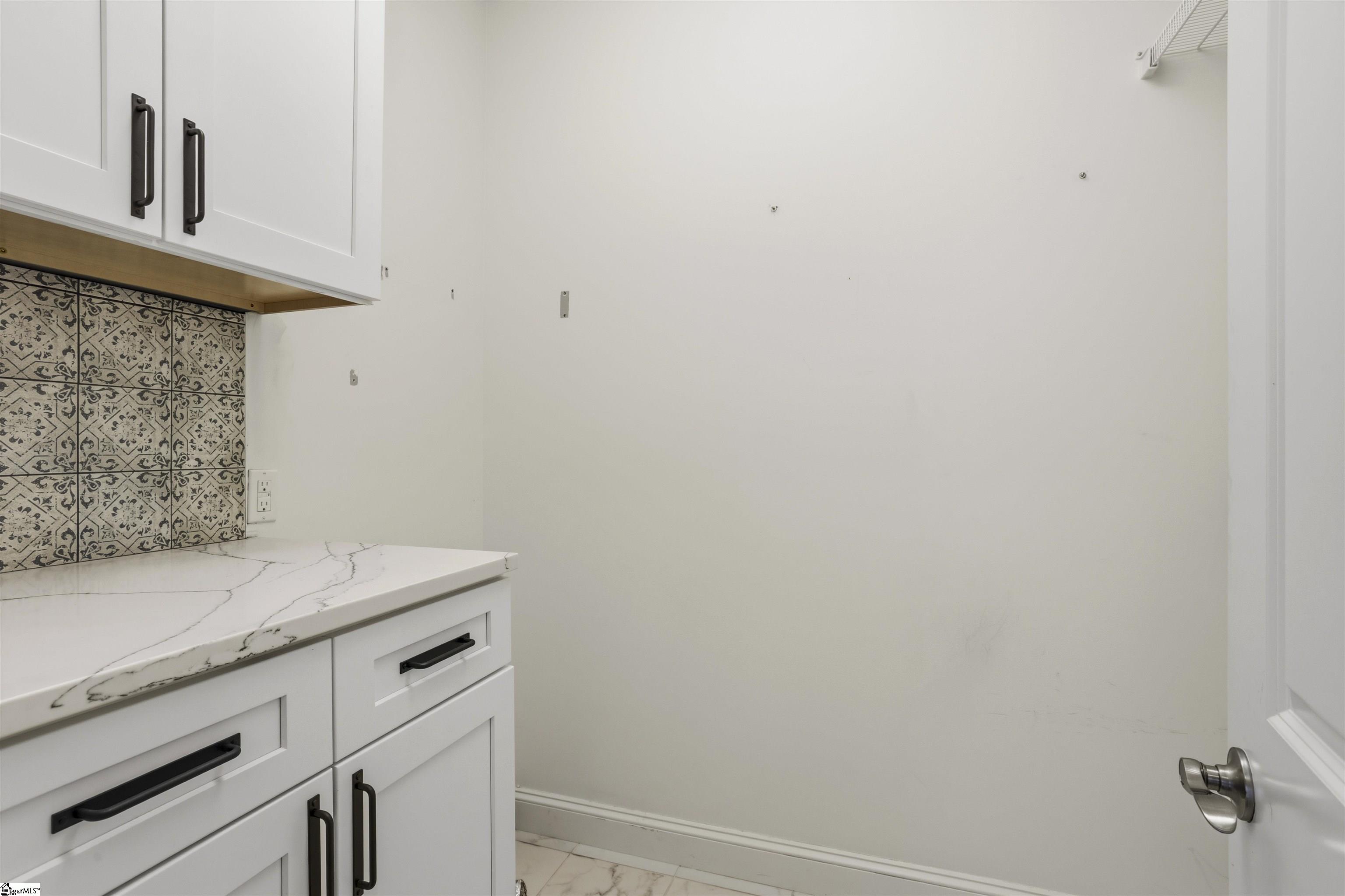 127 Carshalton Drive Property Photo 30