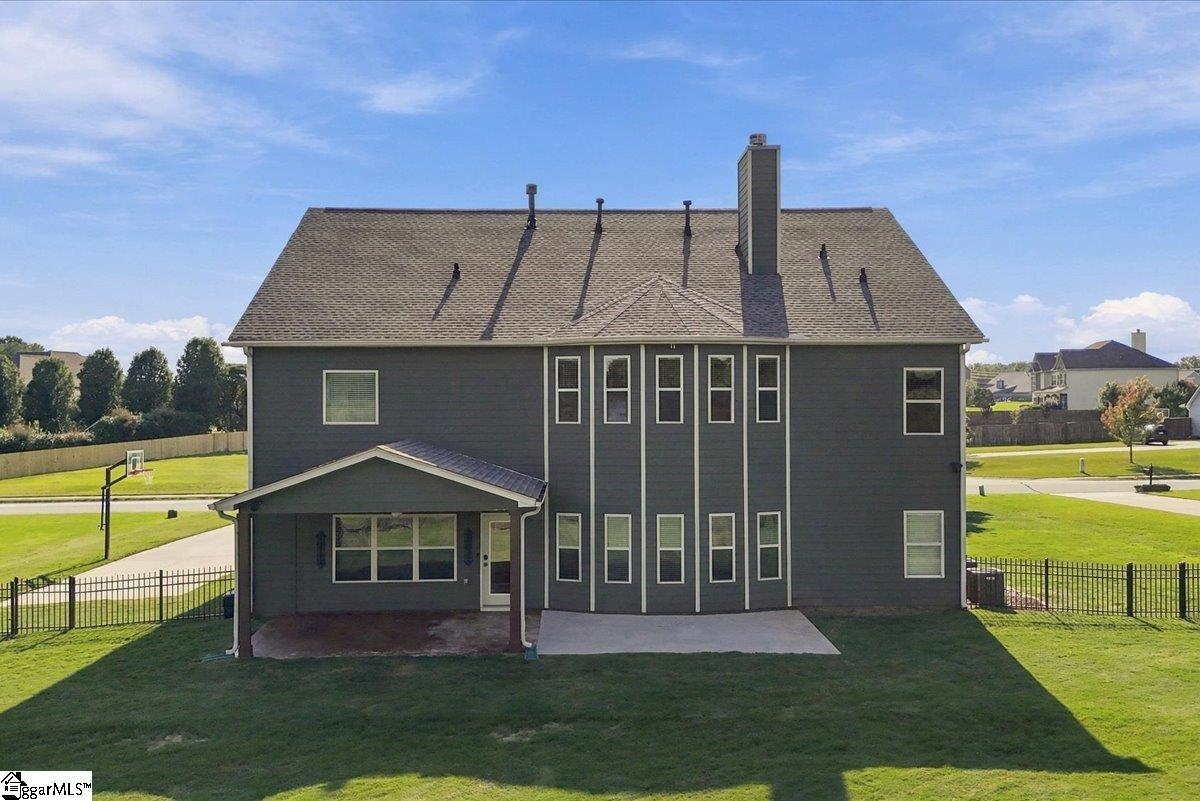 101 Angeline Way Property Photo 32