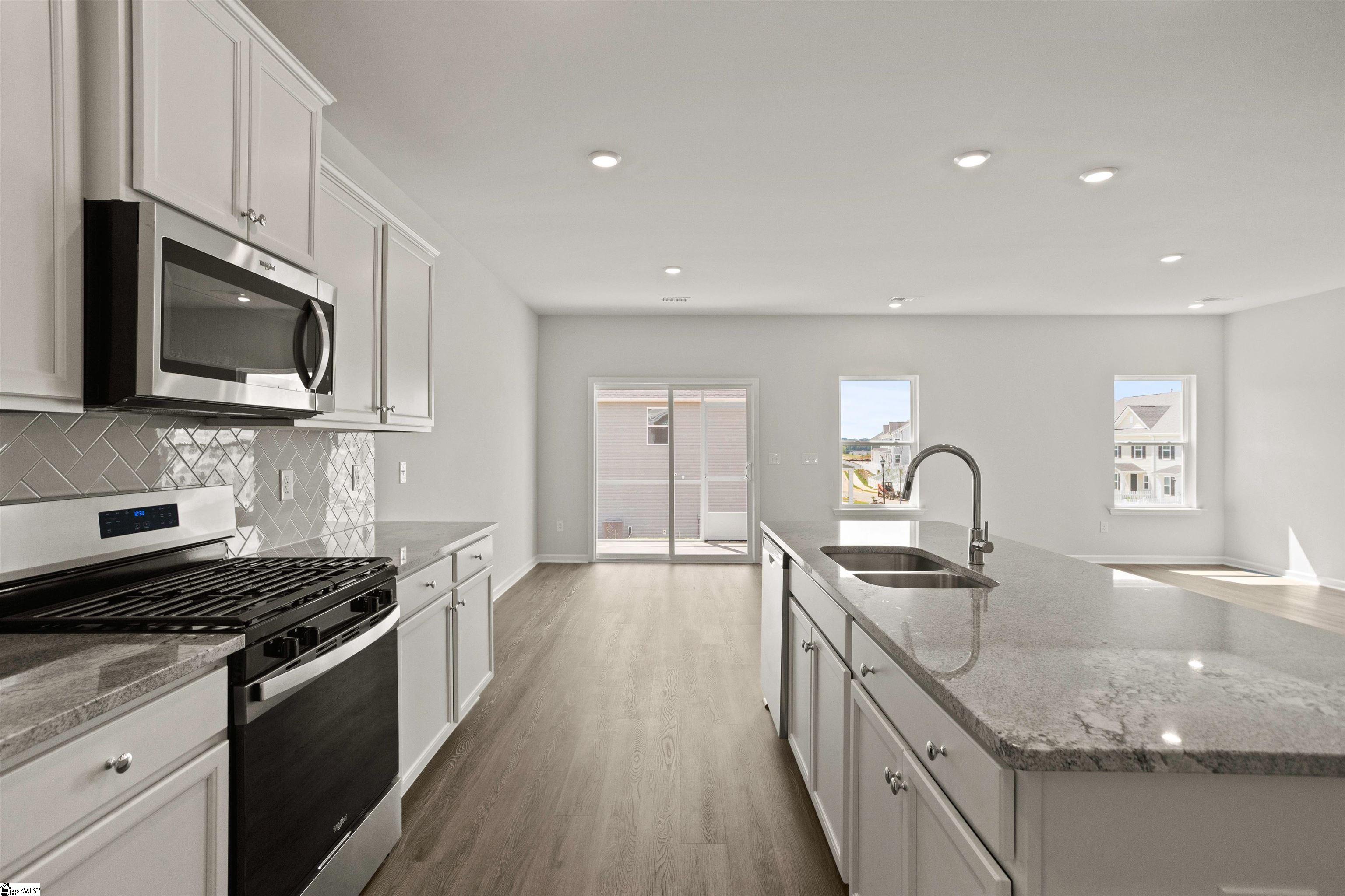 419 Beautyberry Street Property Photo 16